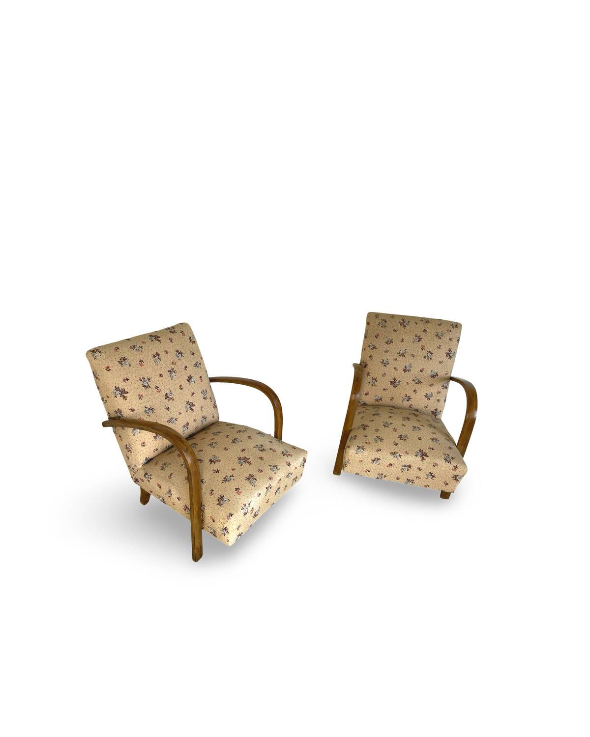 Ensemble de fauteuils Art Déco avec accoudoirs en hêtre arqués.