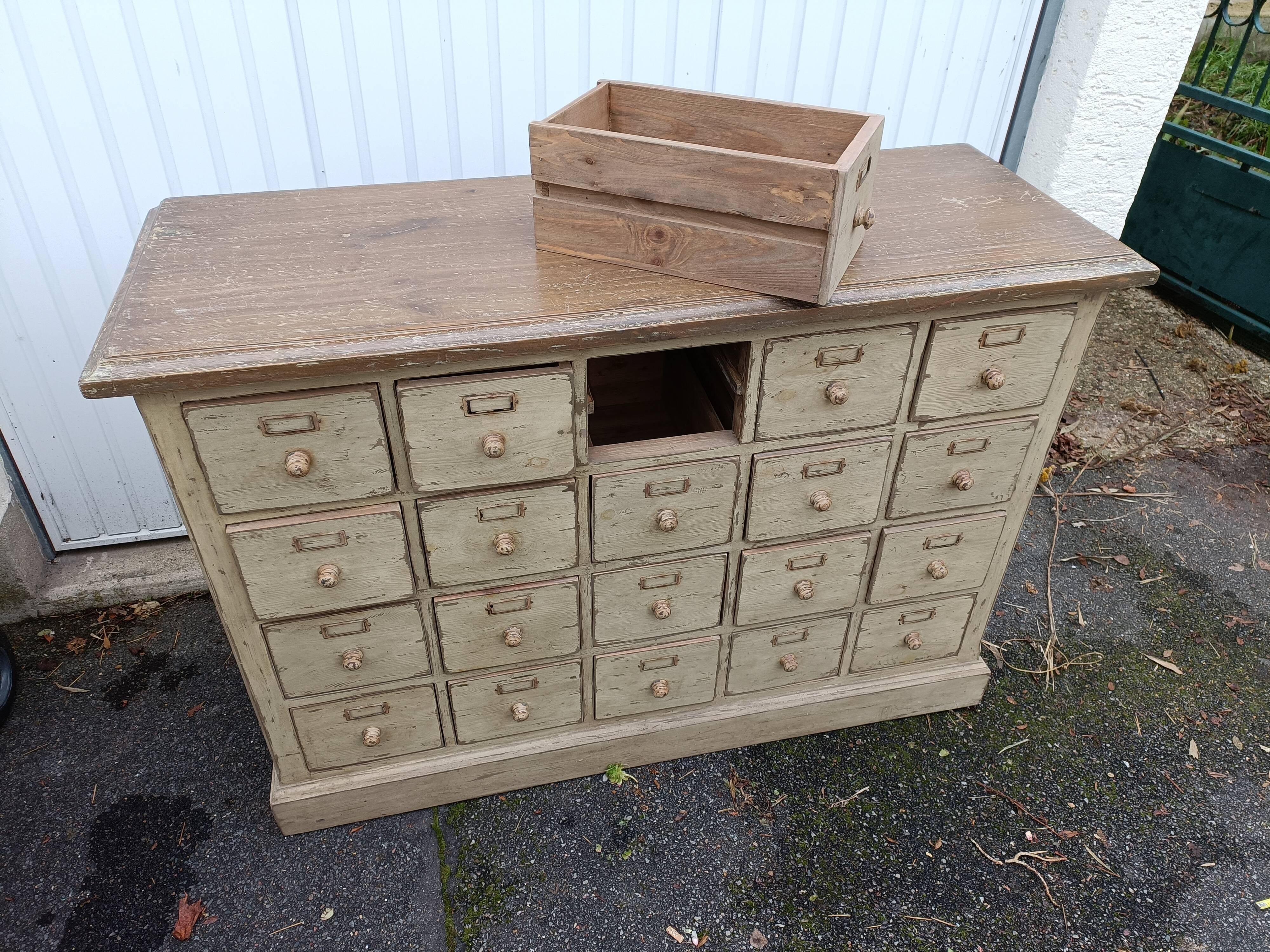 Meuble de magasin