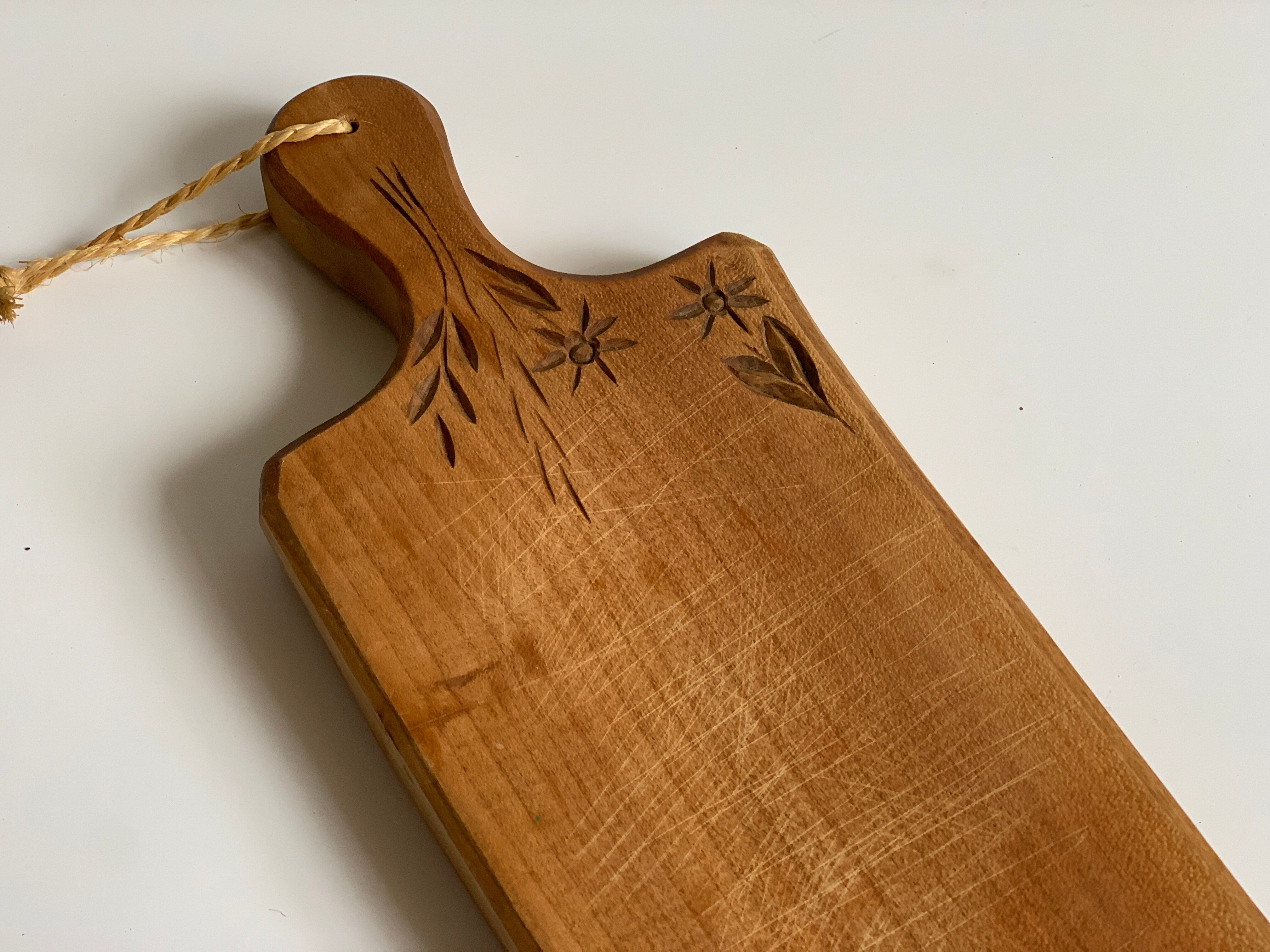 Wooden cutting board