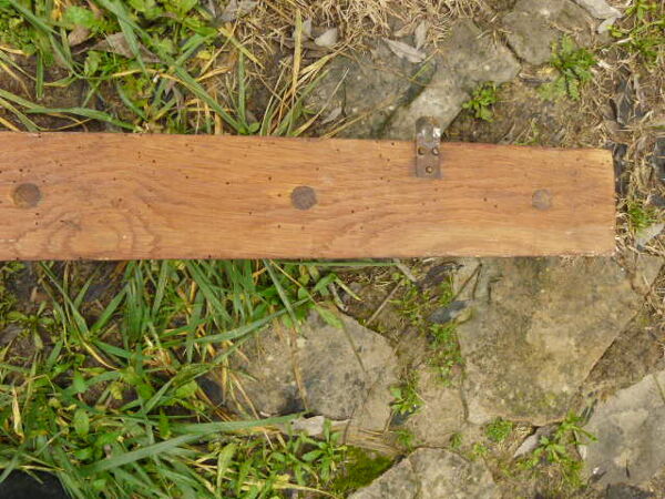 Porte manteau bois 6 patères industriel ou d'école