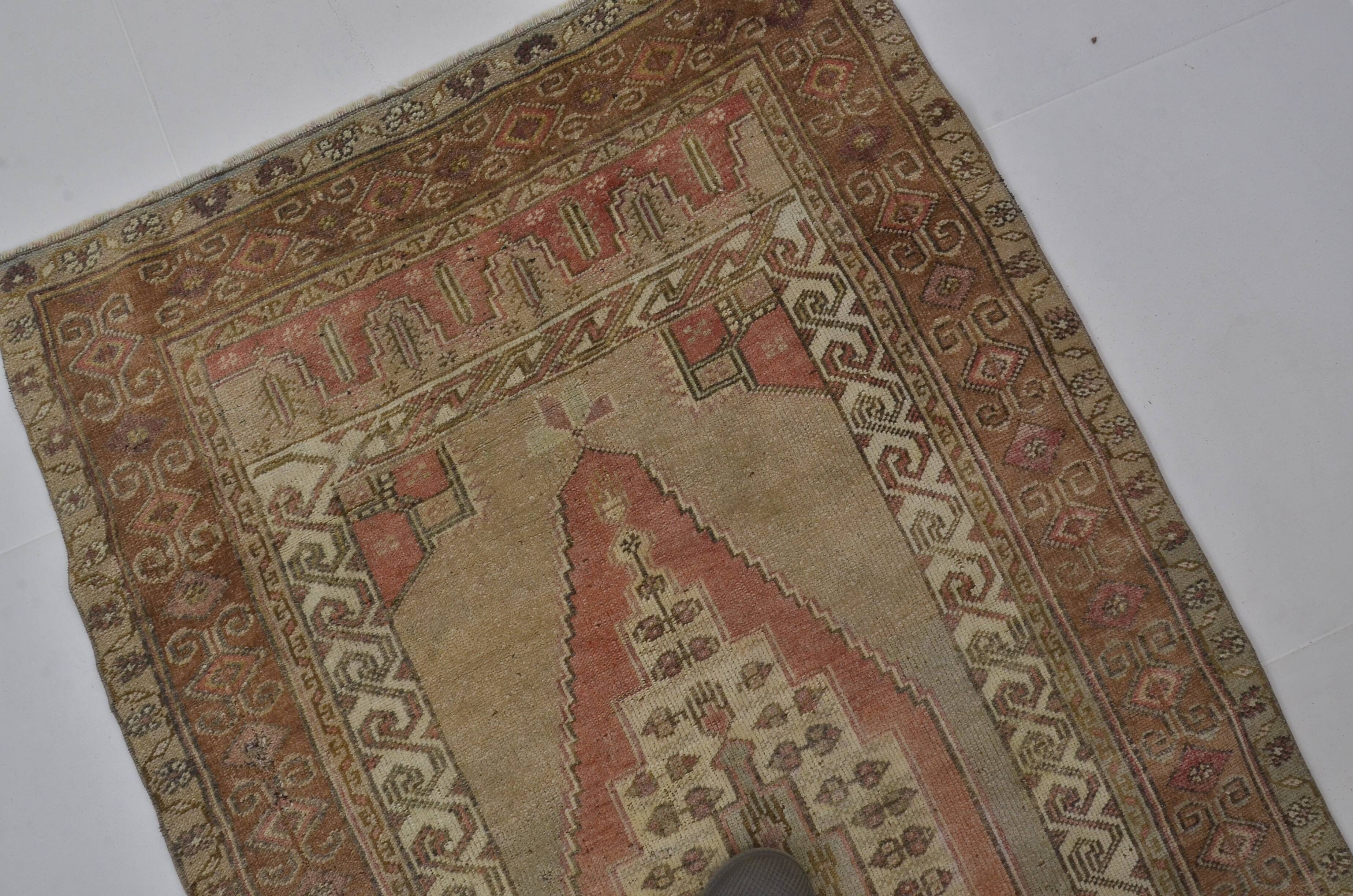 Oushak Anatolian Floor Carpet