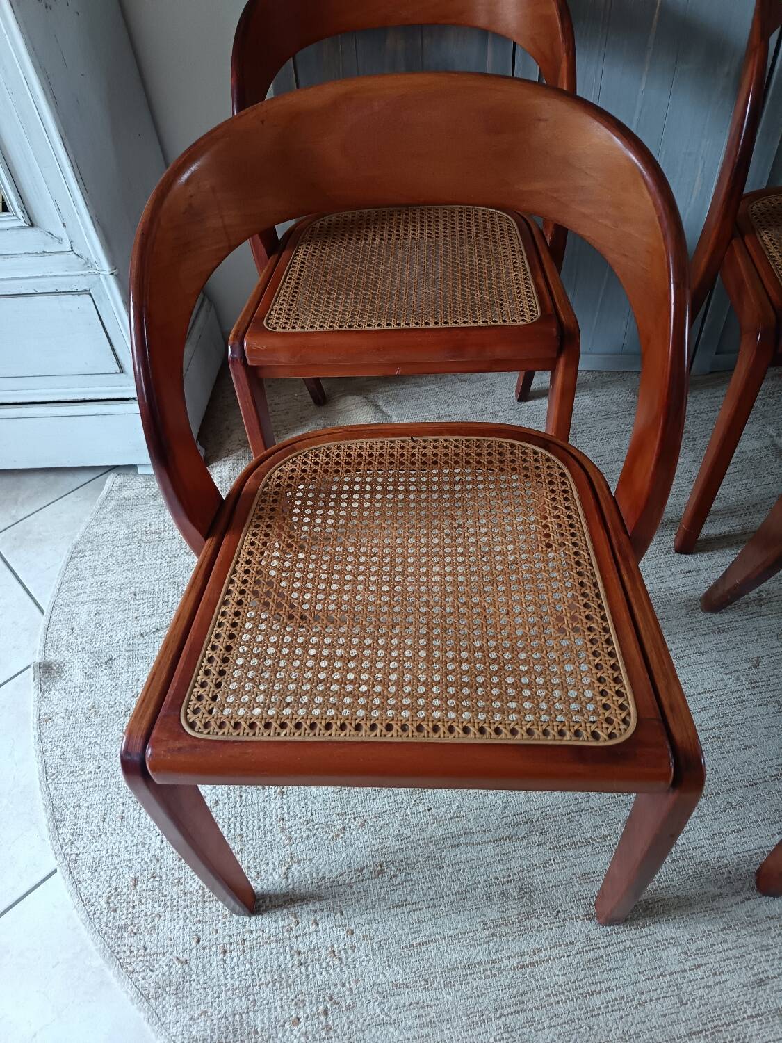 Baumann gondola chairs