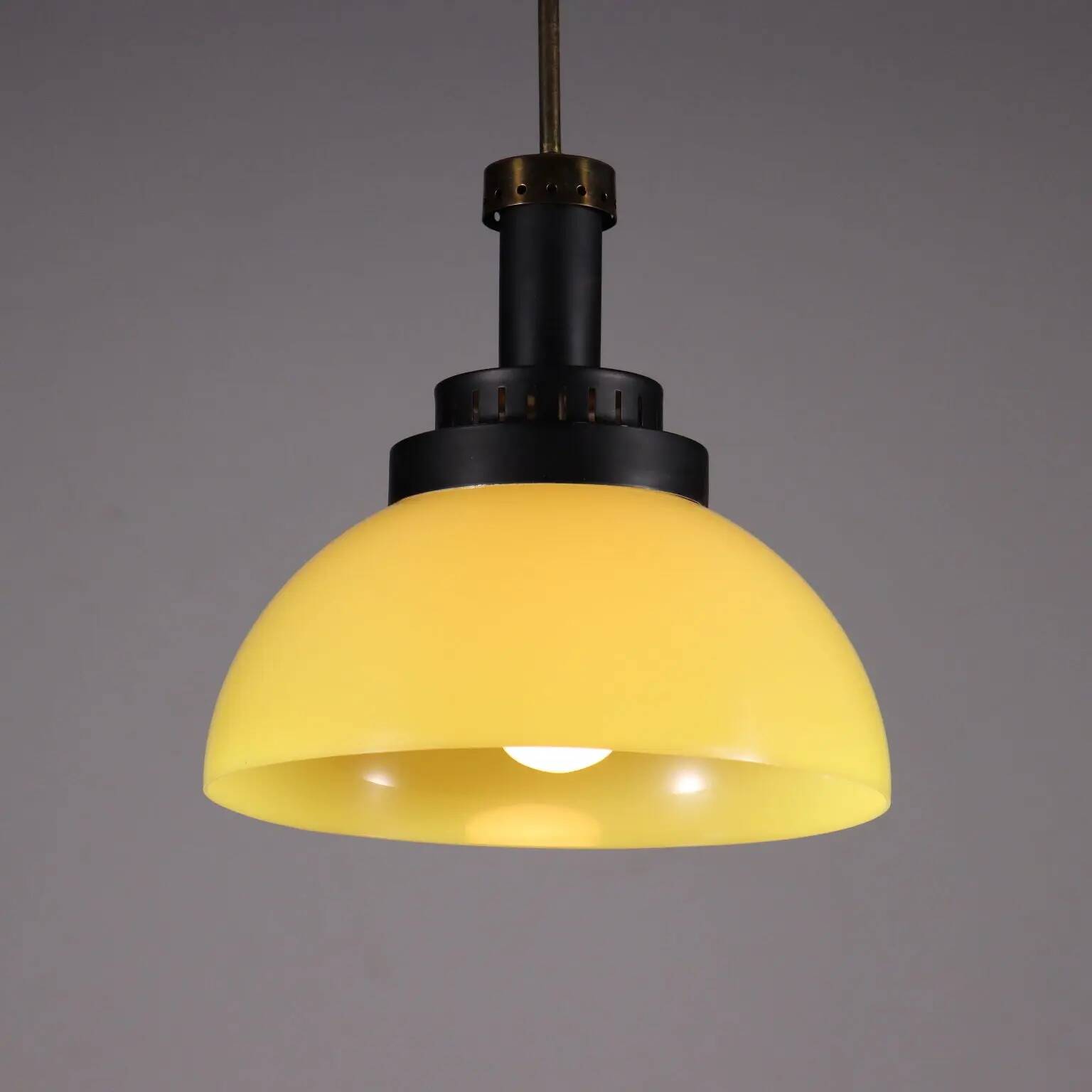 Enamelled aluminium ceiling lamp, brass, Italy, 1960s, Italian production.