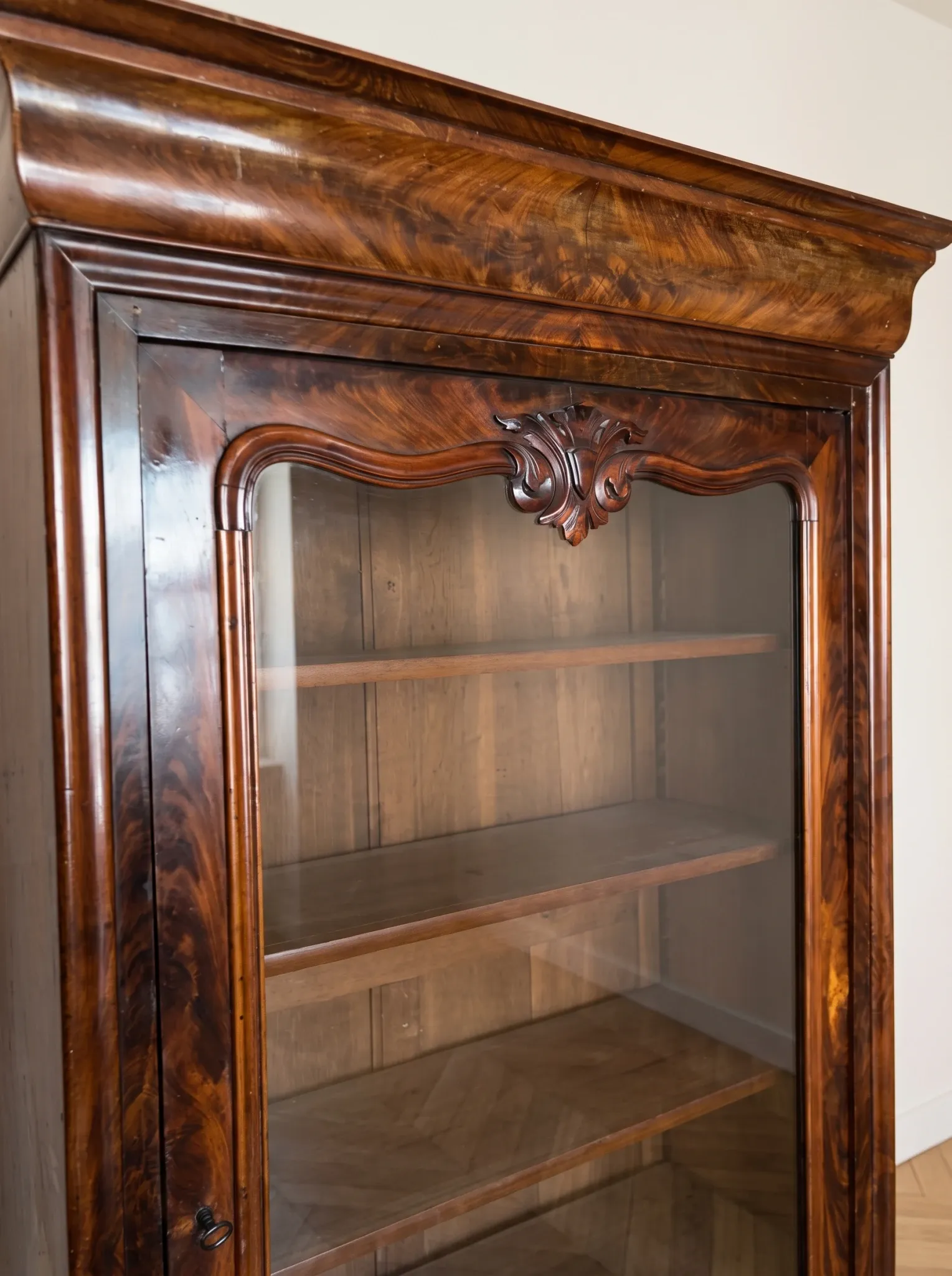 Armoire vitrée ancienne Louis-Philippe en acajou
