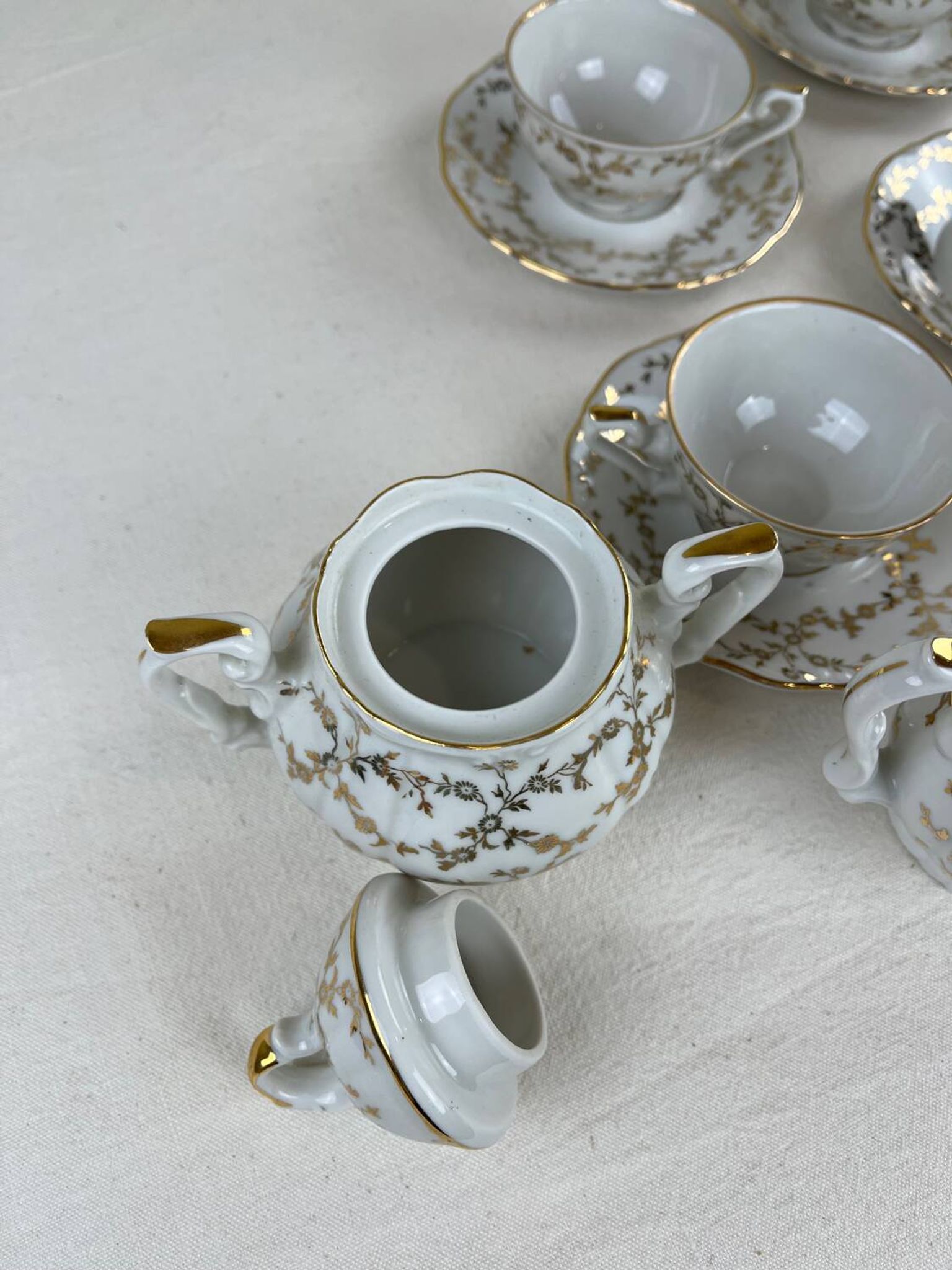 Antique coffee service in fine gilded porcelain – for 6 people – Vintage