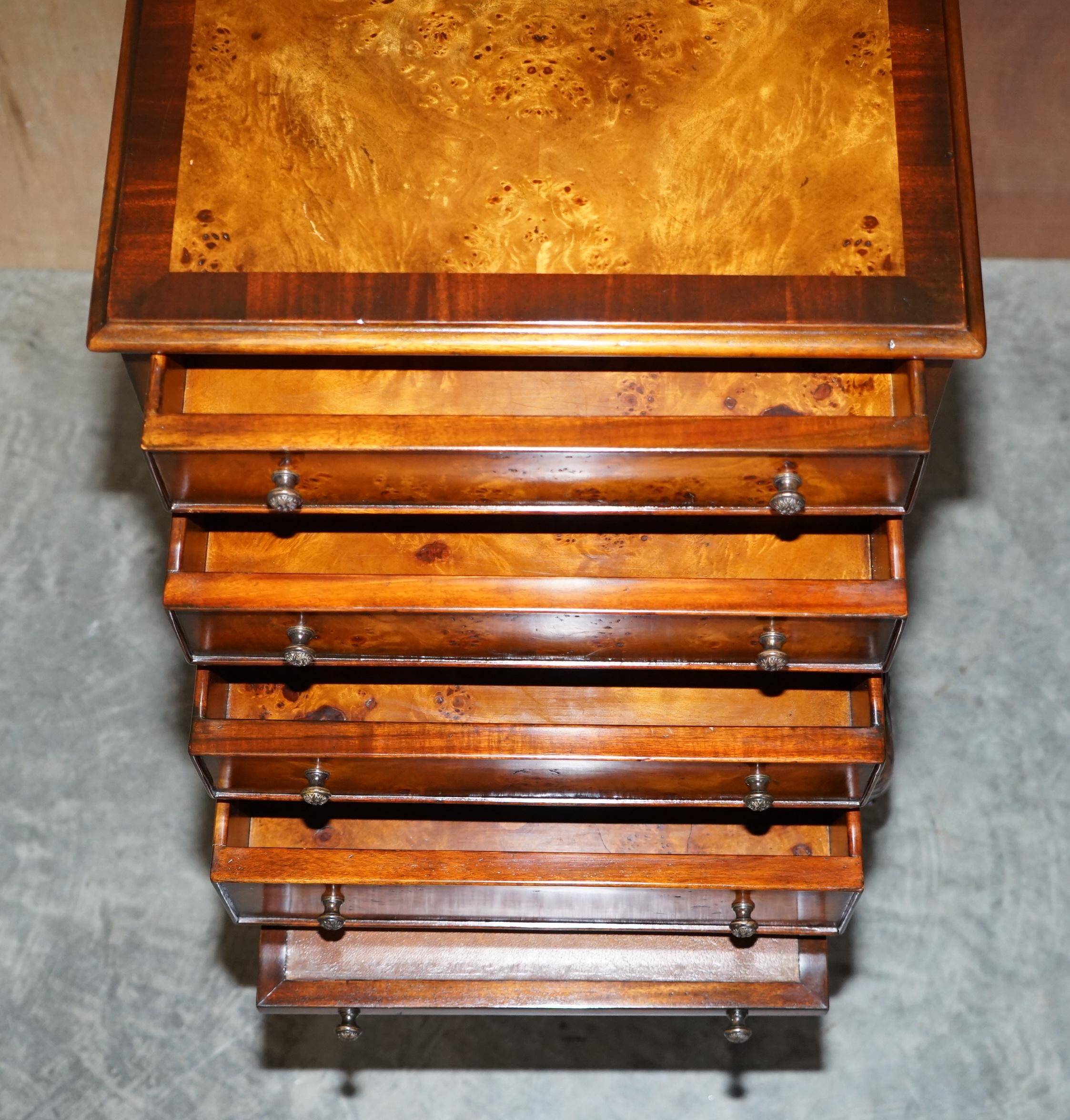 Commode Theodore Alexander style Campagne militaire en cuir