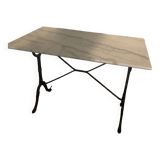 Bistro table in white marble and cast iron