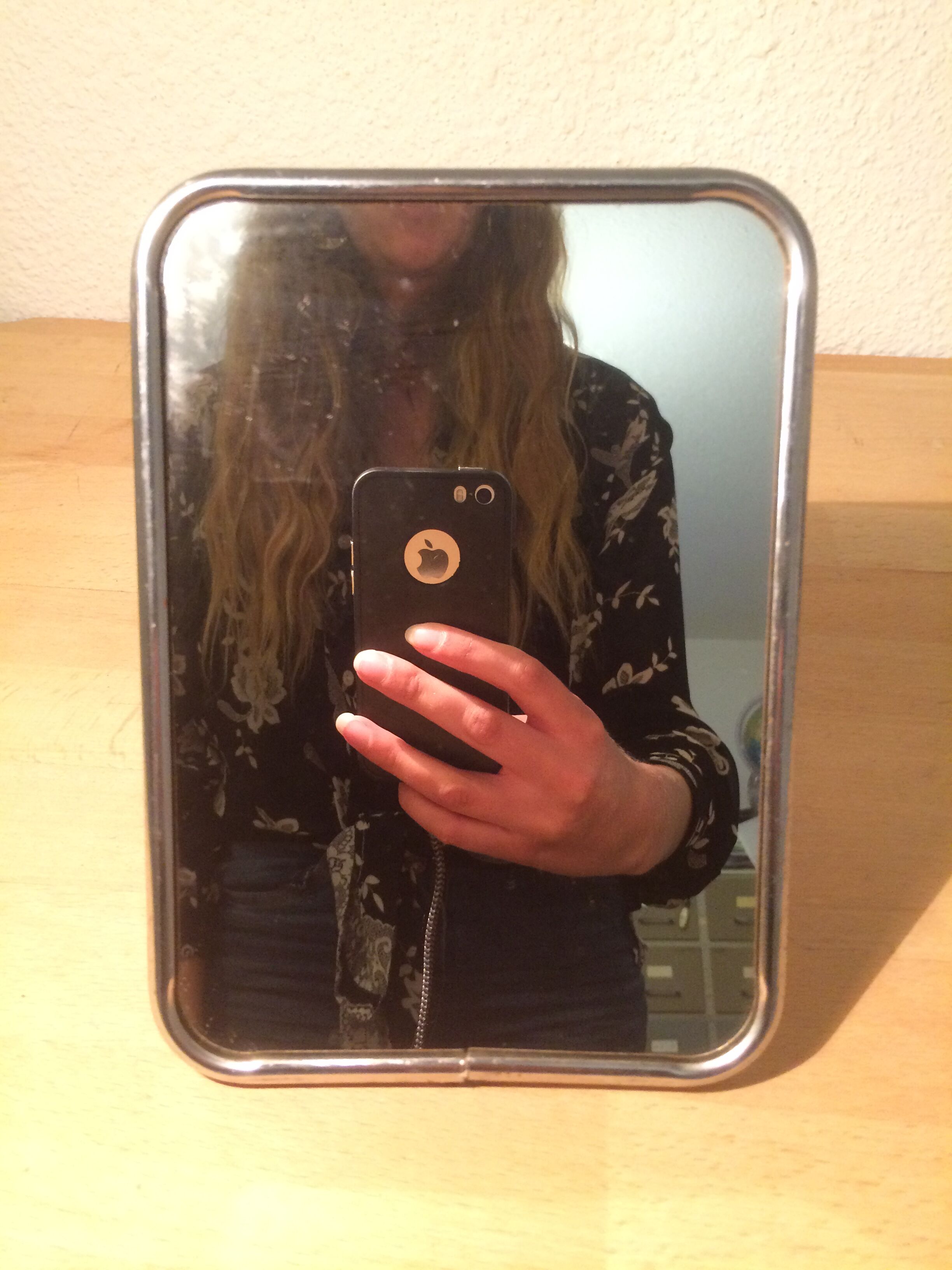 Vintage barber mirror to pose vintage