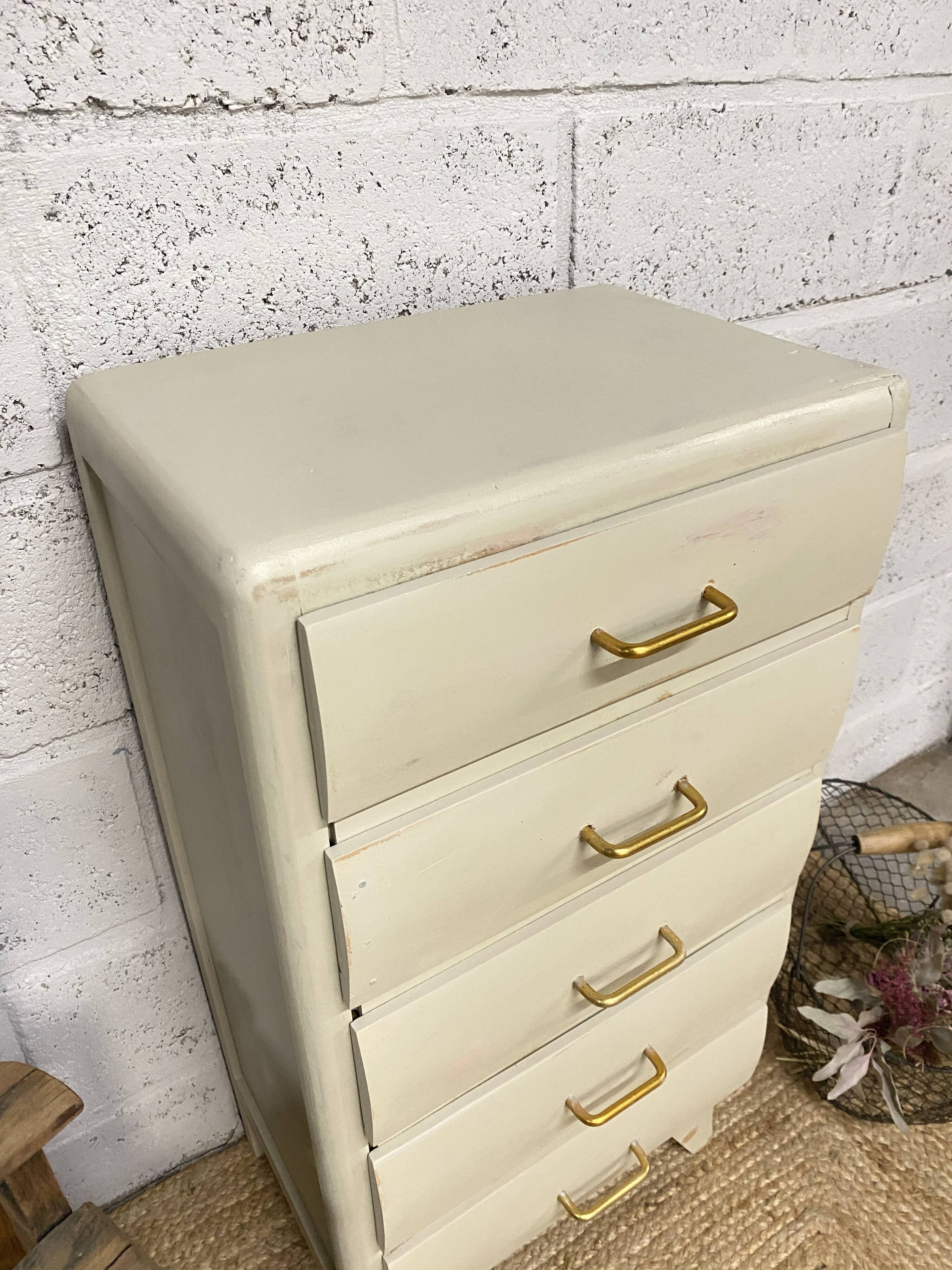 chiffonnier/meuble à tiroirs