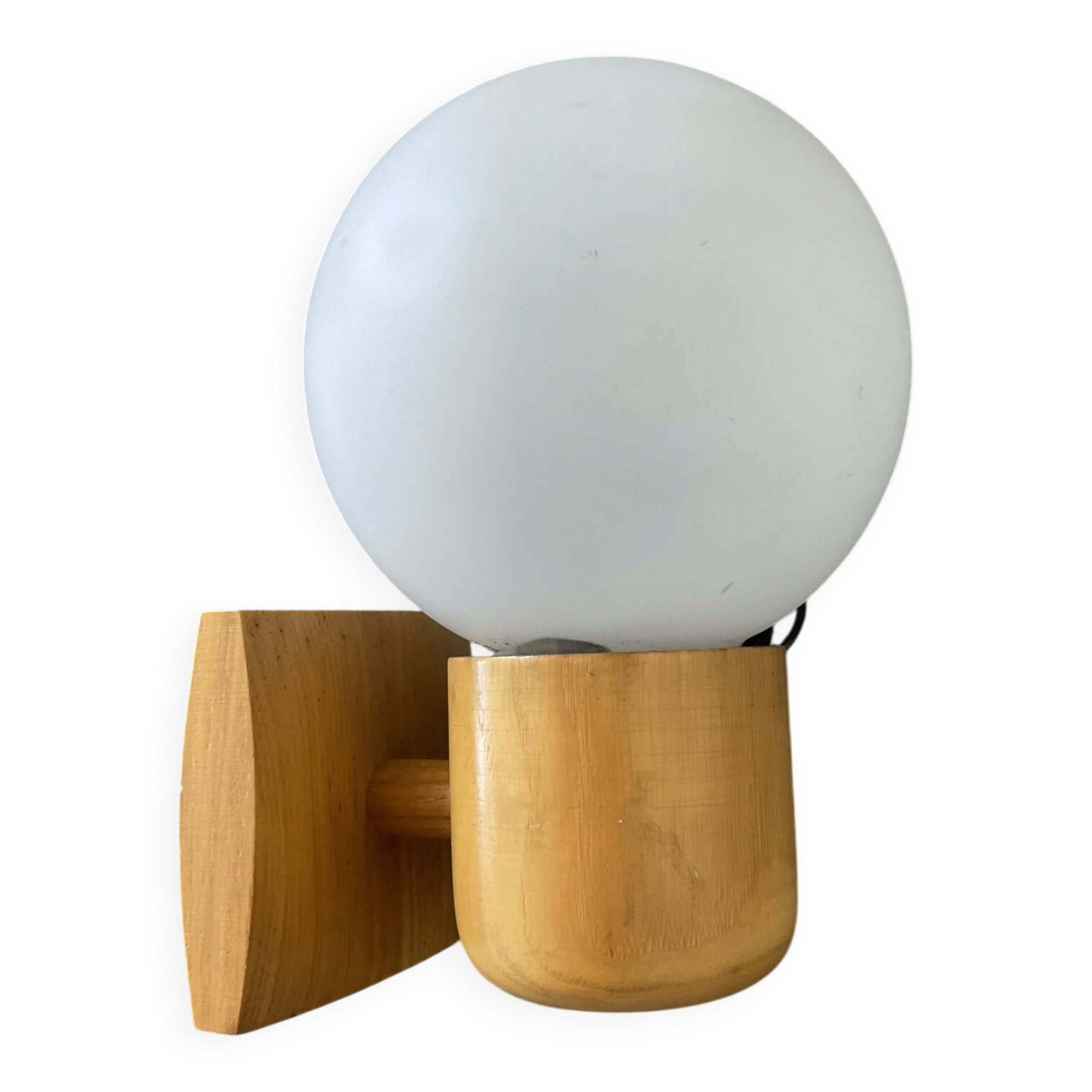 Vintage wall light in solid beech and opaline from the 70s-80s.