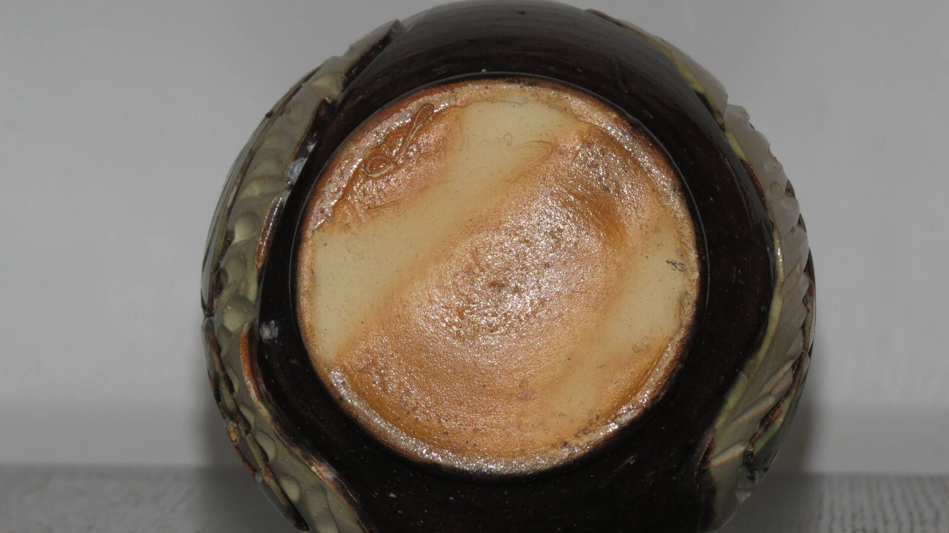 Losson 50's sandstone vase with double flower decoration