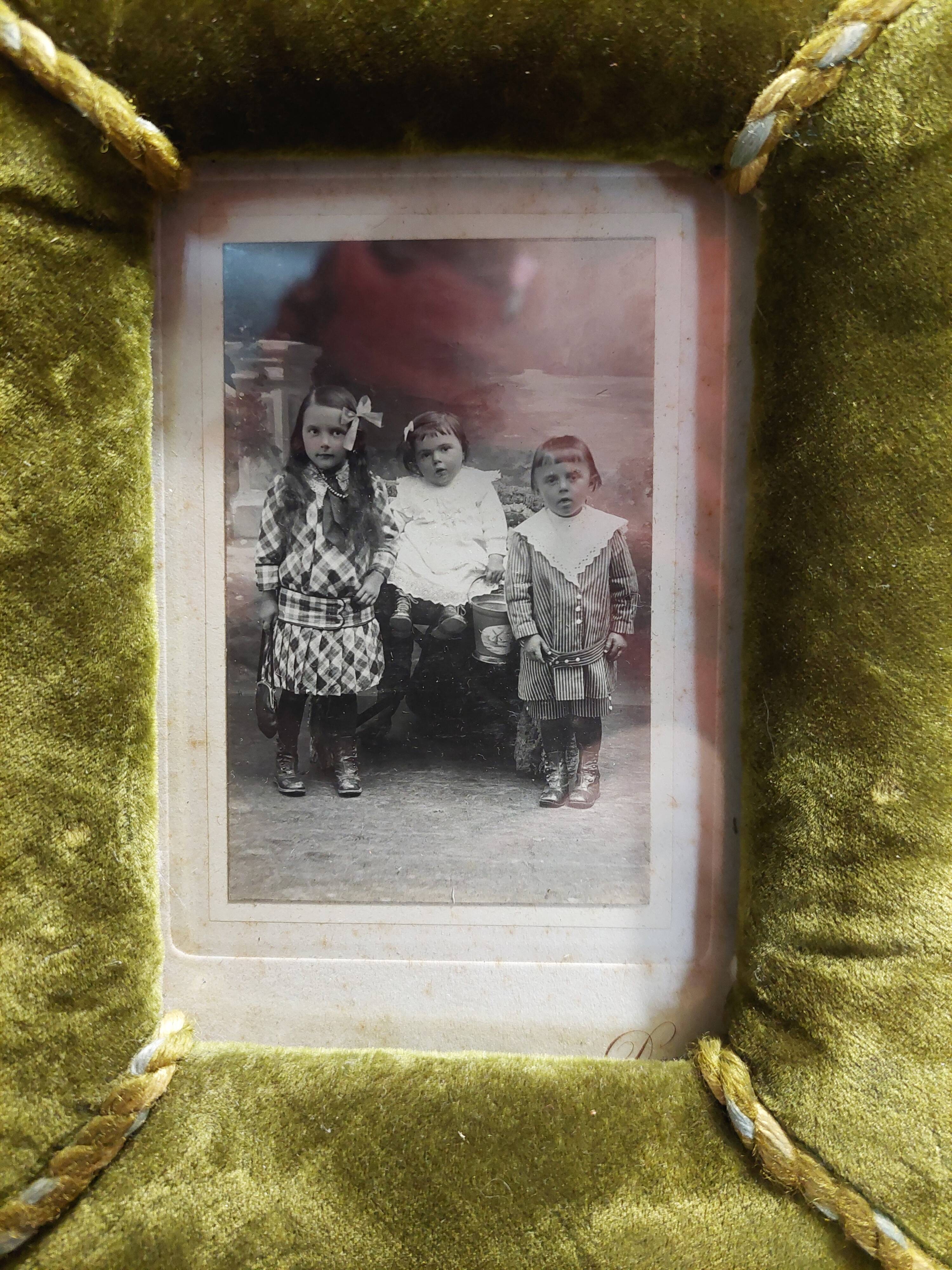 Old framed photo children frame Napoleon III