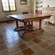 Table ancienne en noyer massif