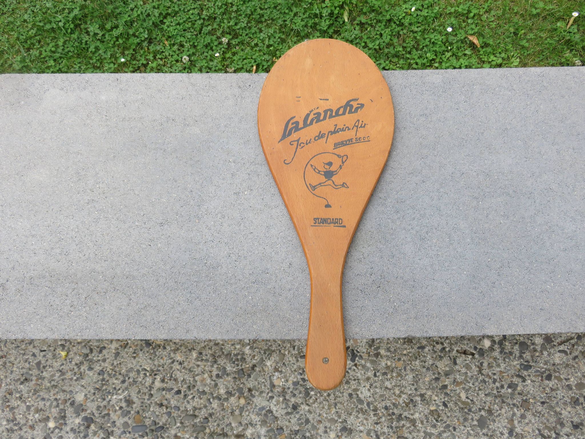 Pair of wooden "la cancha" snowshoes, Basque Country, Peleton, 1960