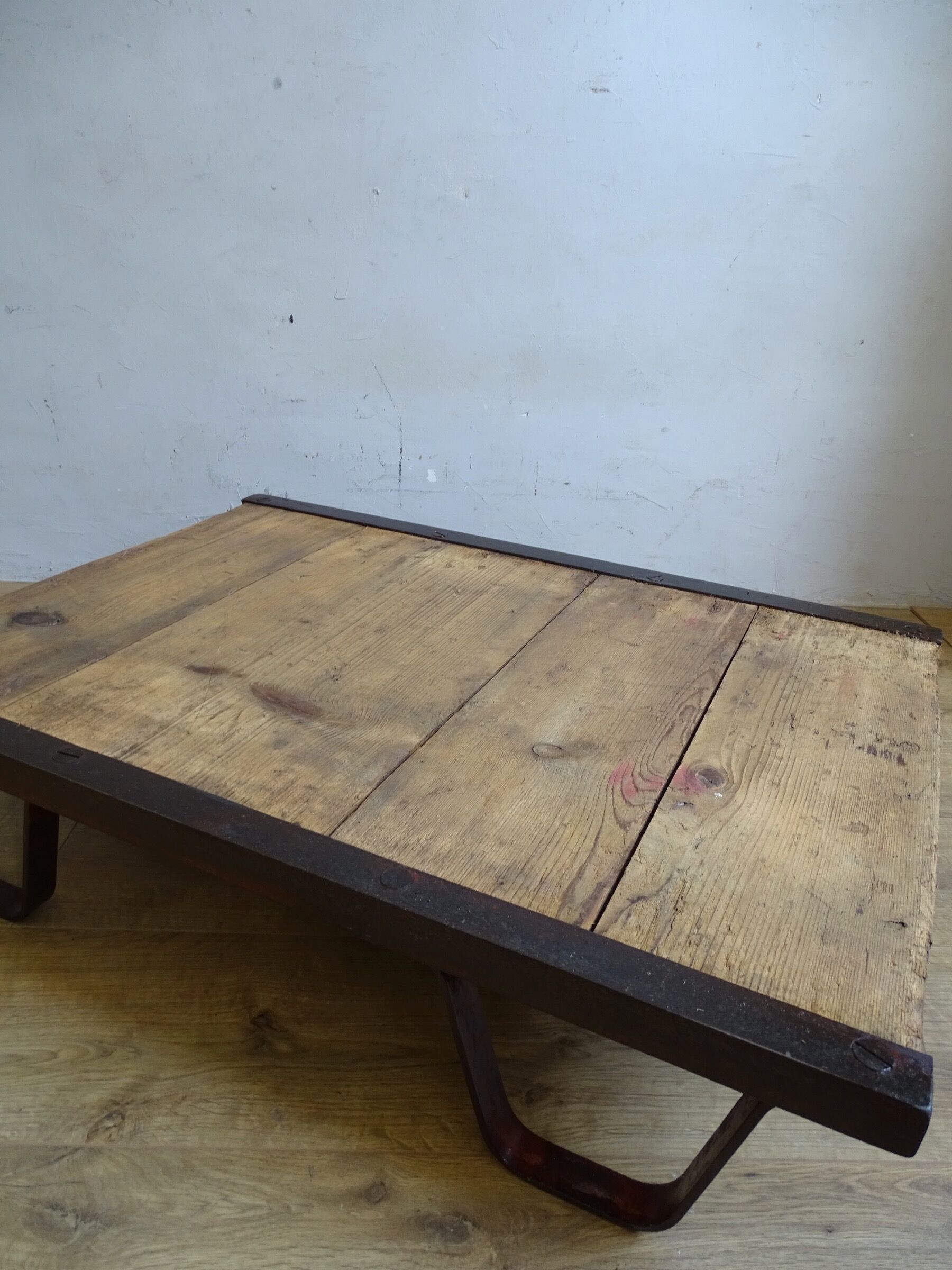 Table basse industrielle