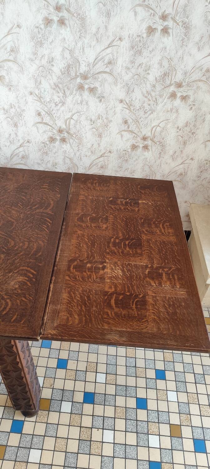 Pretty dining room table