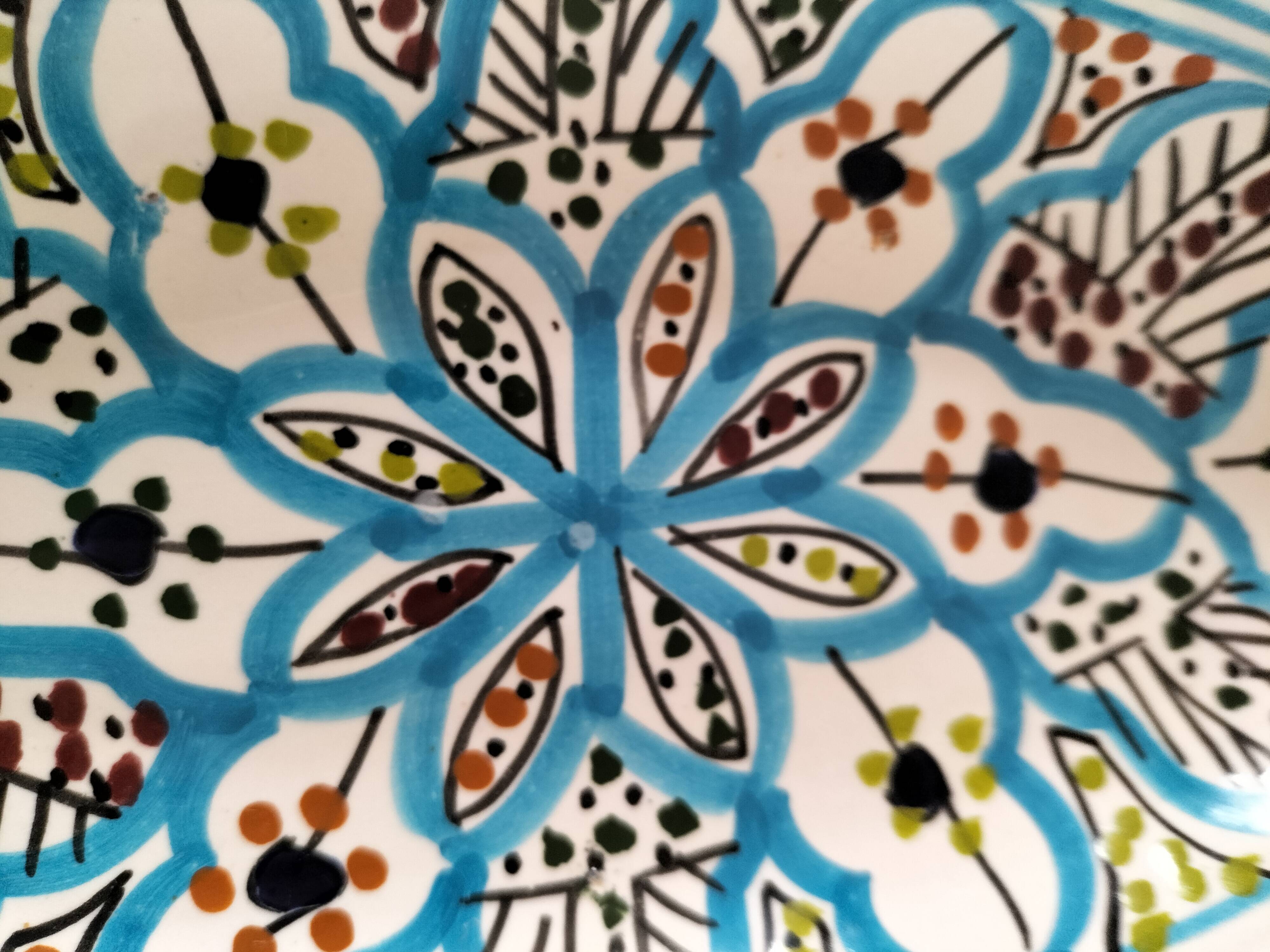 Moroccan glazed ceramic dish, Safi craftsmanship style