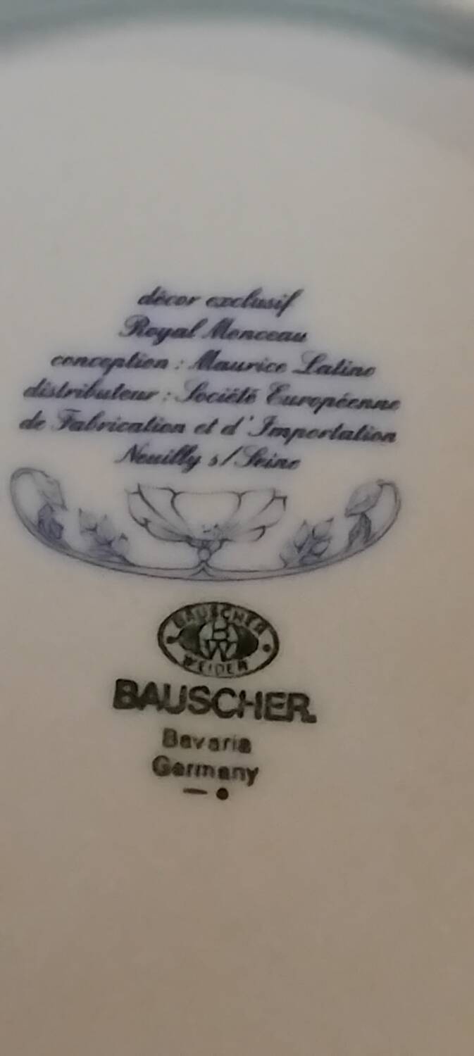 Set of 4 "Royal Monceau" plates