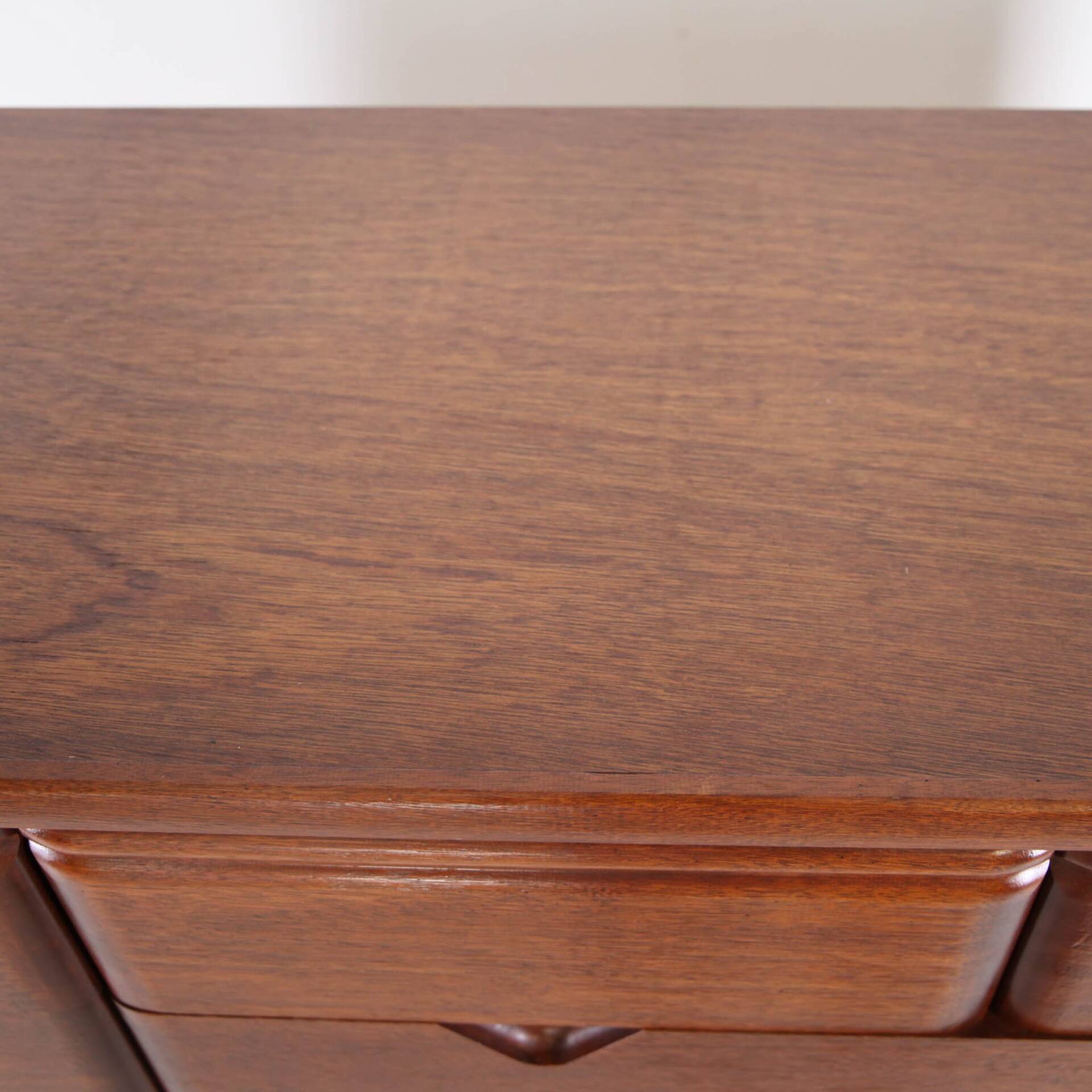 Japanese commode