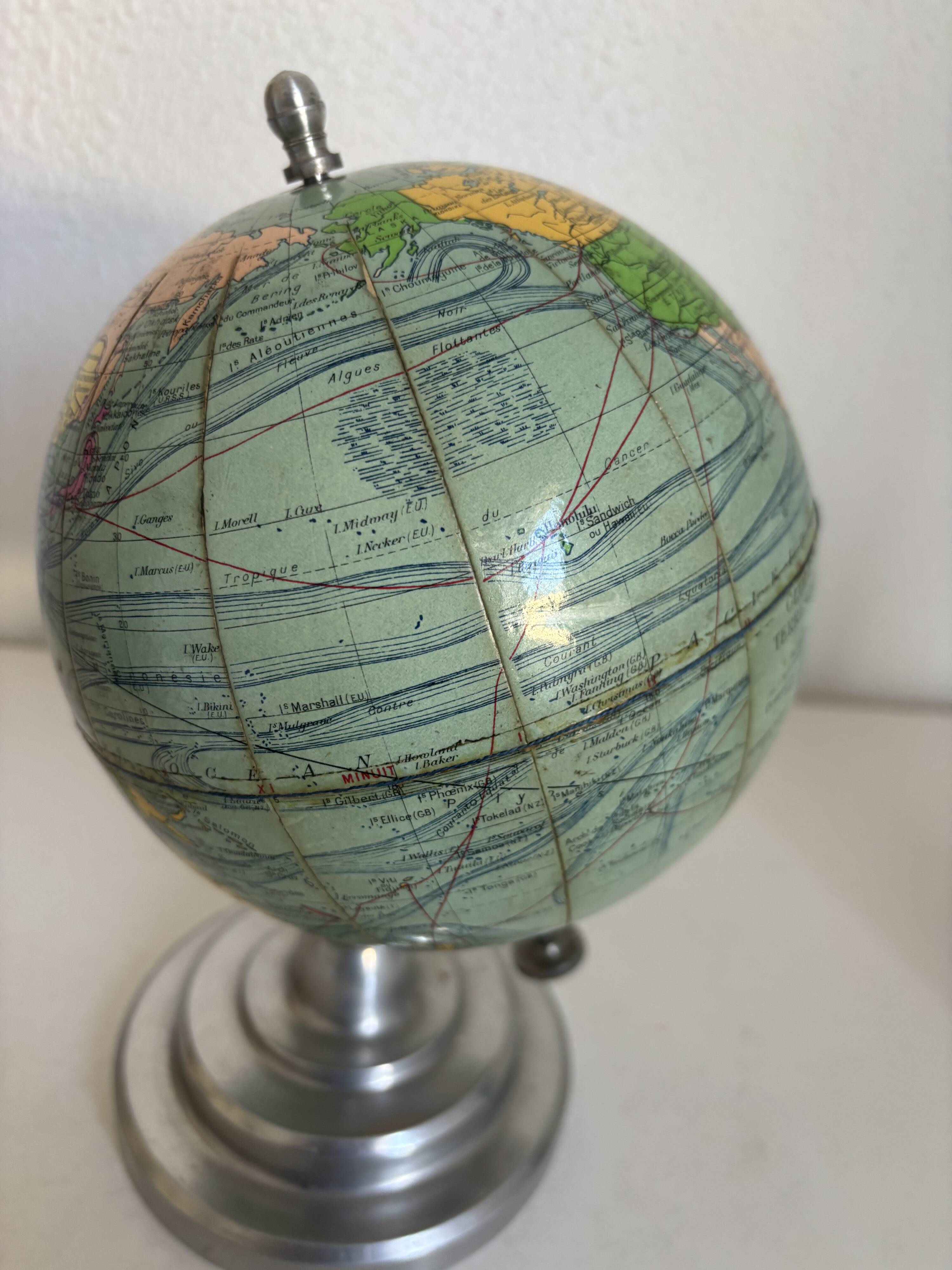 Vintage 1950 terrestrial globe by Girard Barrère Forest Thomas - 26 cm