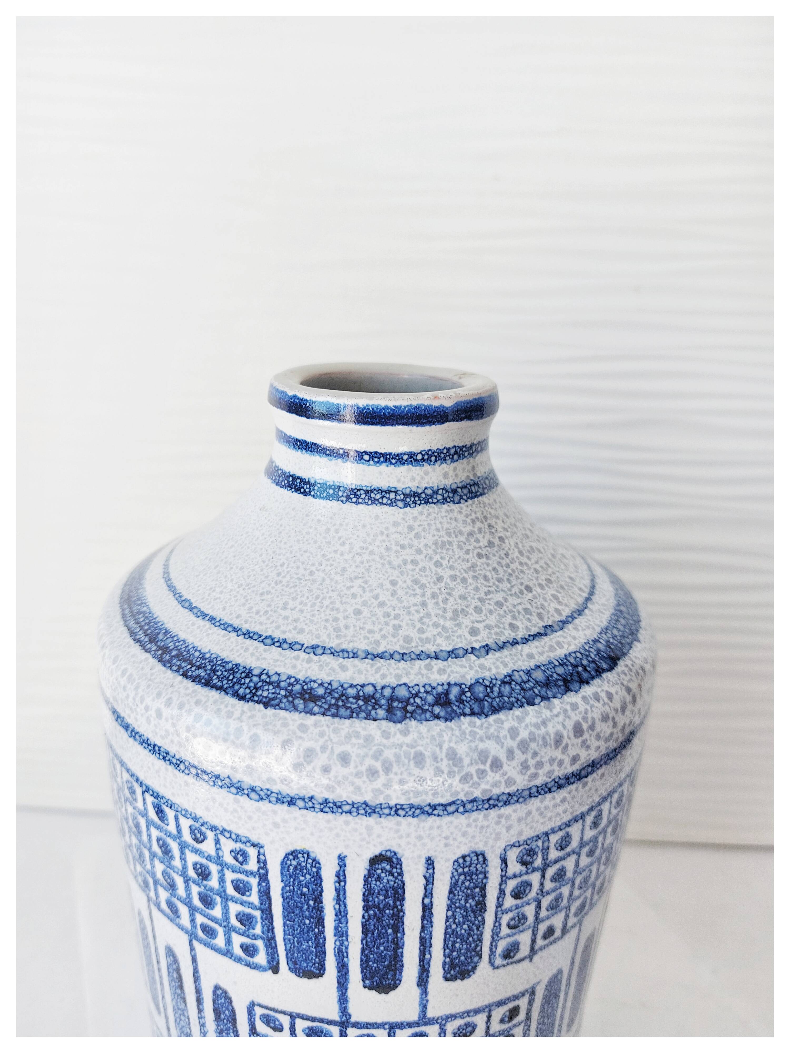 Céramique vase par Jacques Ibarra datant des années 70