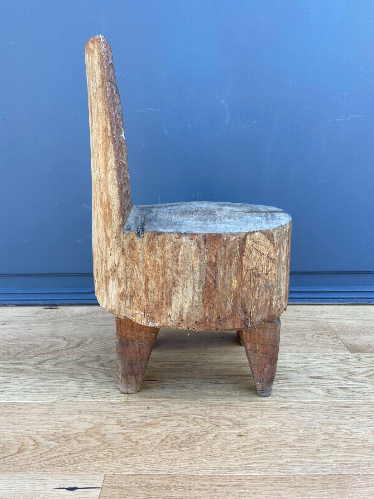 Brutalist africanizing wooden stool carved in the xxth mass