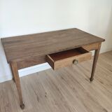 Farm table