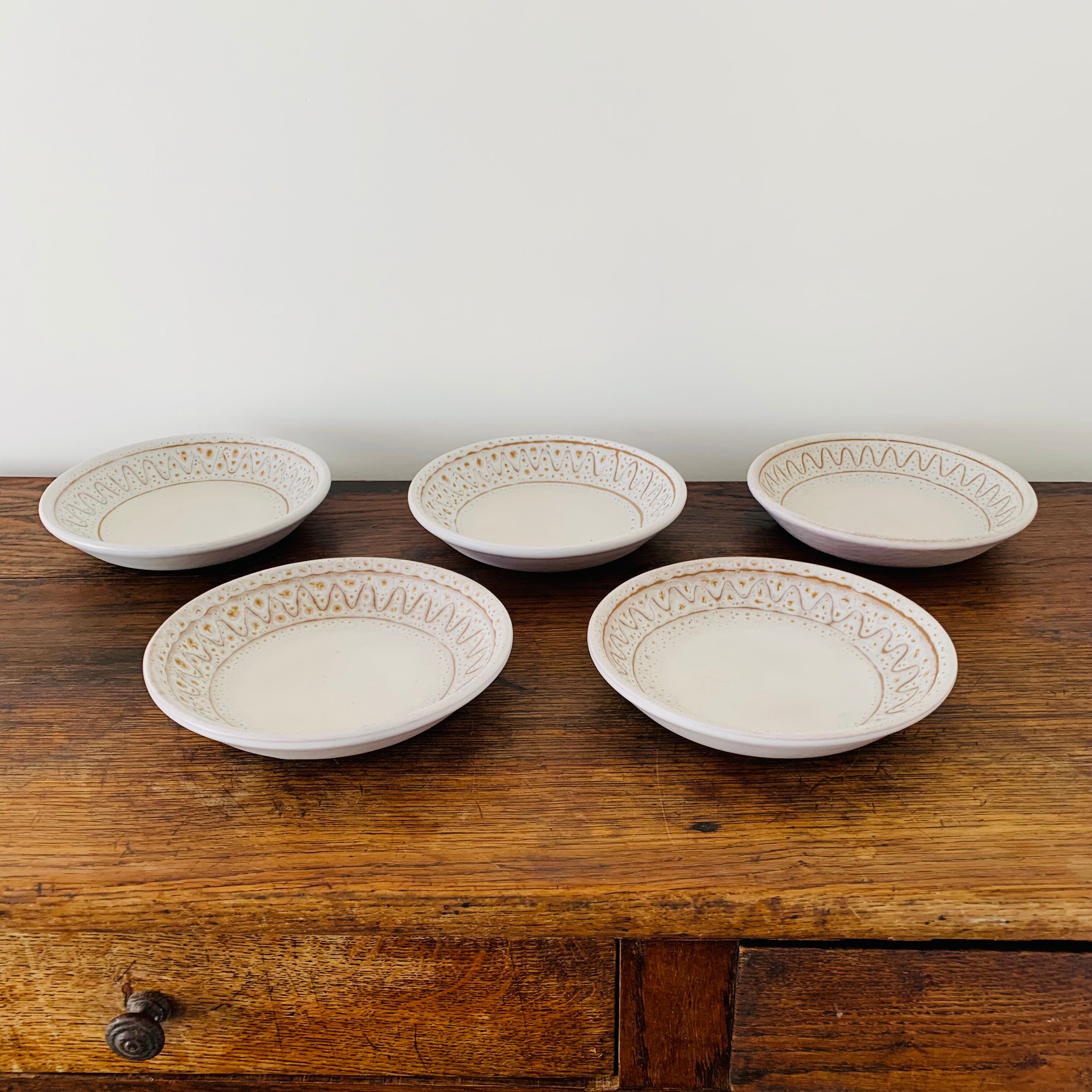 Service Jean Austruy, Vallauris, set of 37 pieces