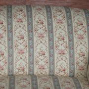 Large canapé Antique Howard & Sons Portarlington original tapestry ticking