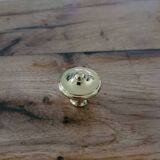 6 boutons de meuble en laiton poli