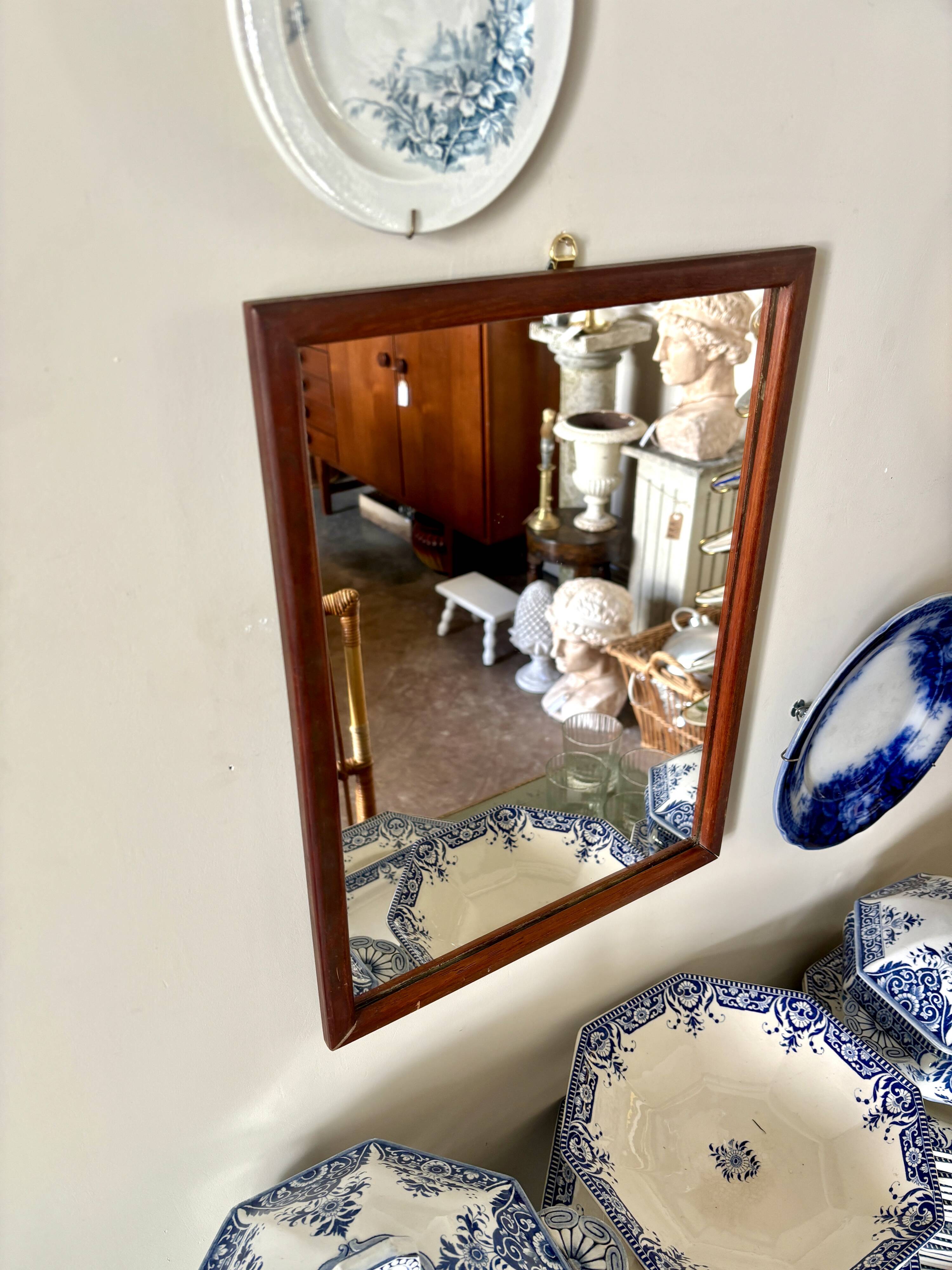 Dark wooden mirror ☐ 40 x 29.5 cm