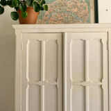 Armoire parisienne