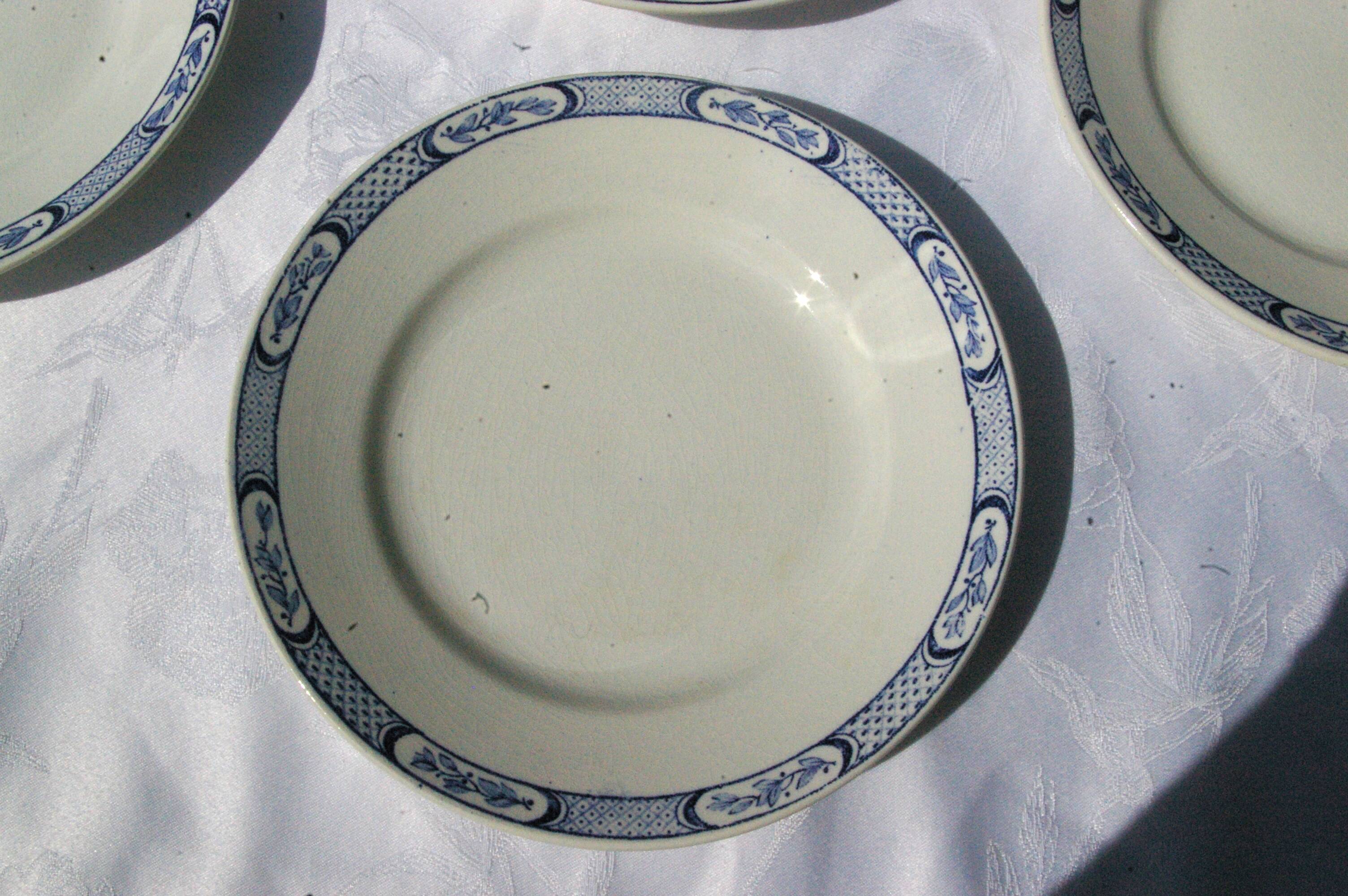 6 flat plates in Earthenware KG Lunéville livry model - D 21cm