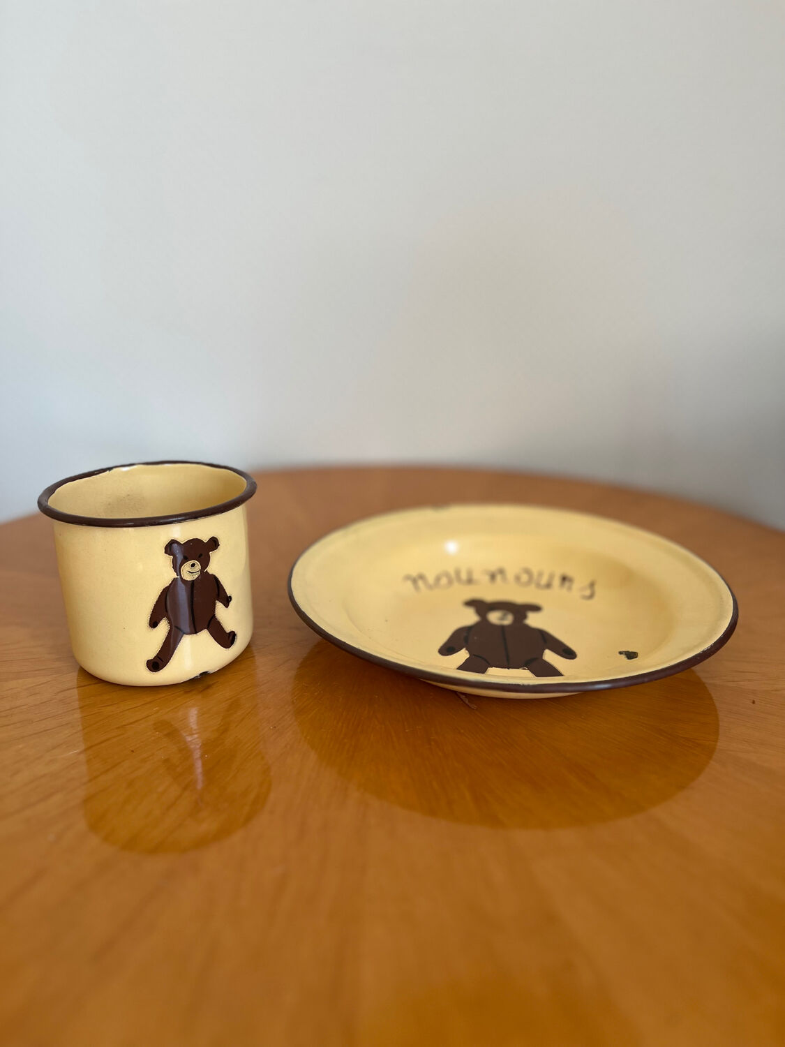 Mug cup in vintage enamelled sheet metal