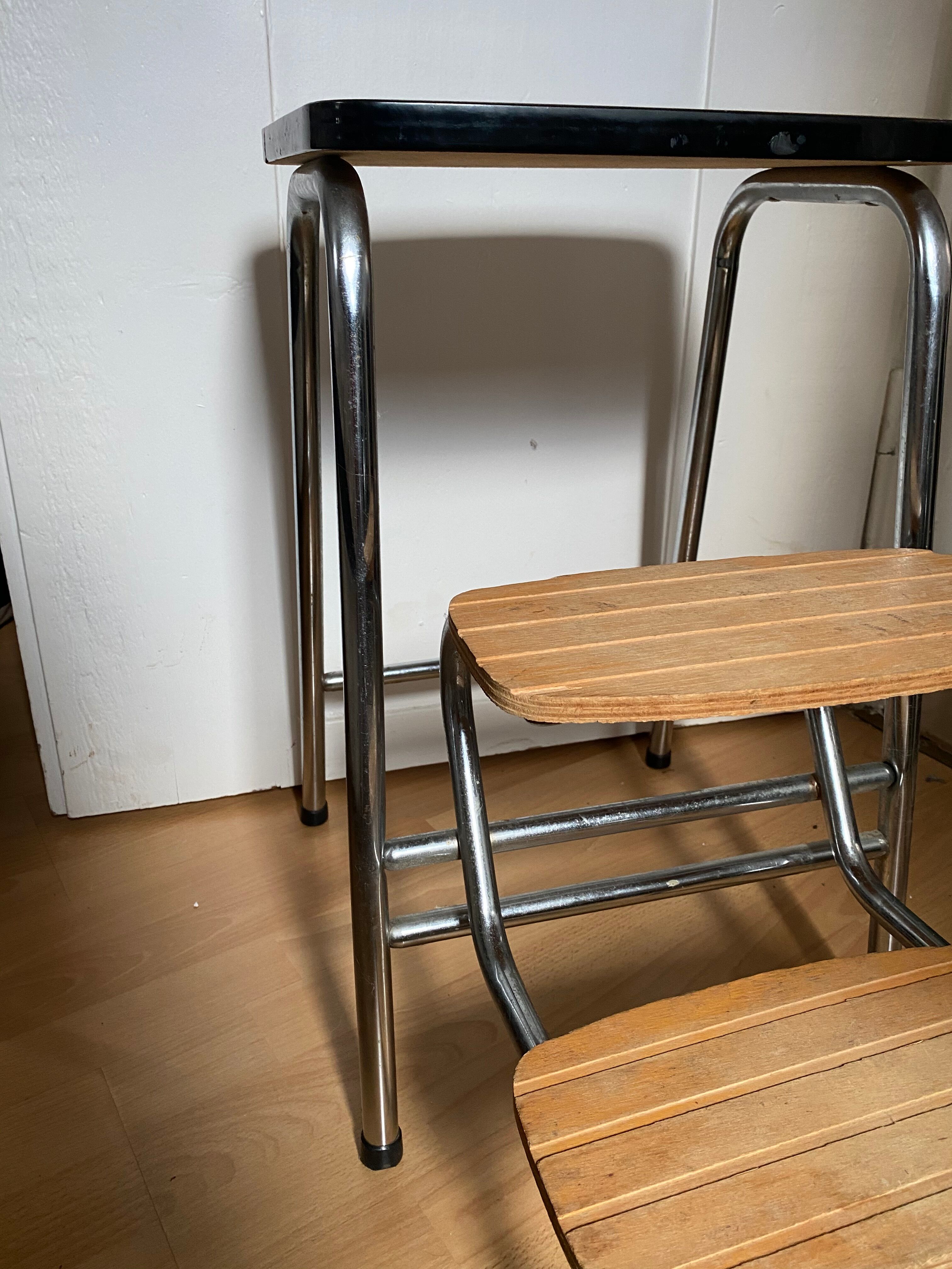 Footst formica walking feet