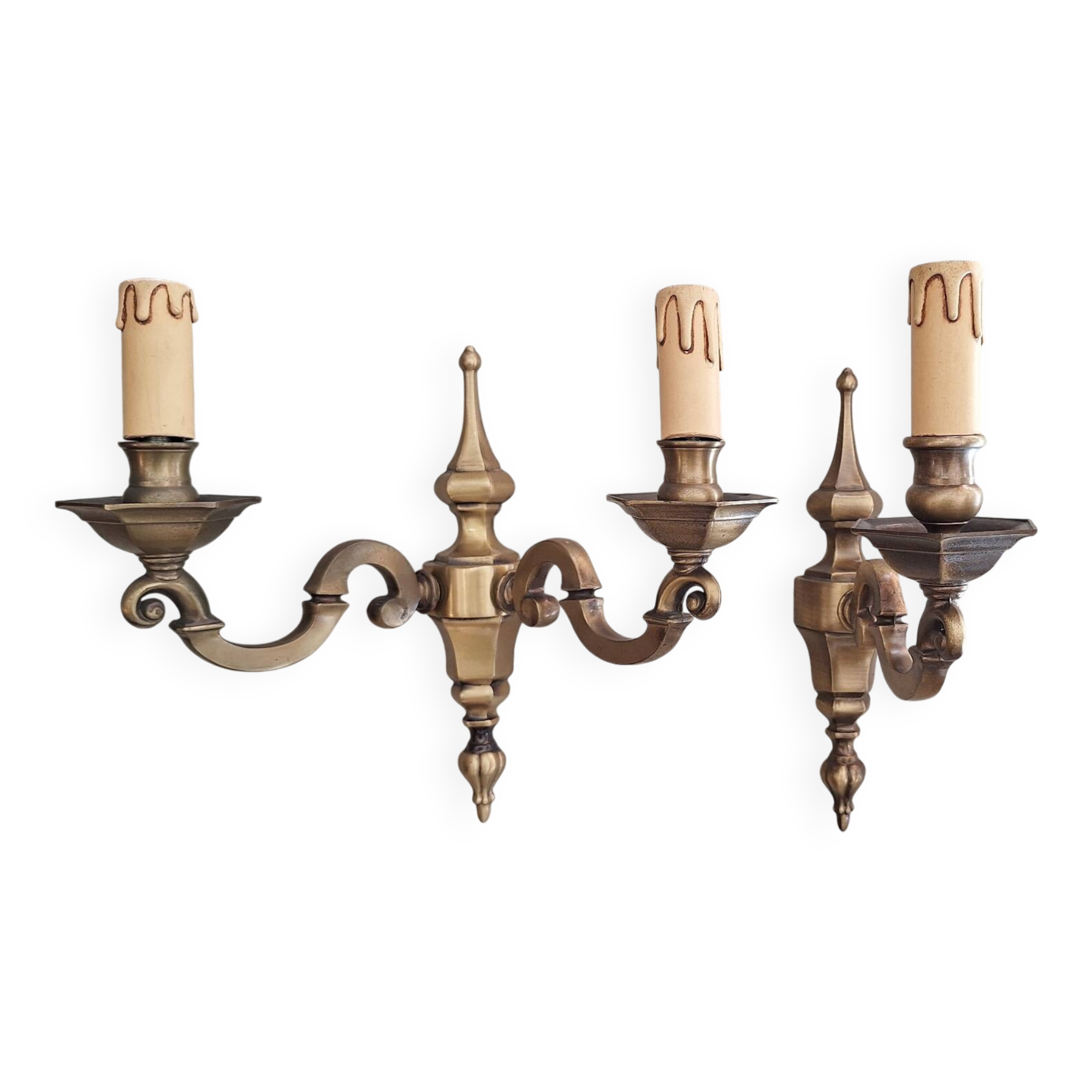 Classic style bronze wall sconces