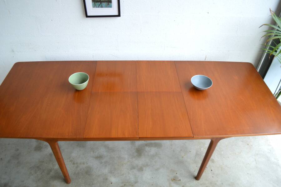 McIntosh table – double butterfly extensions