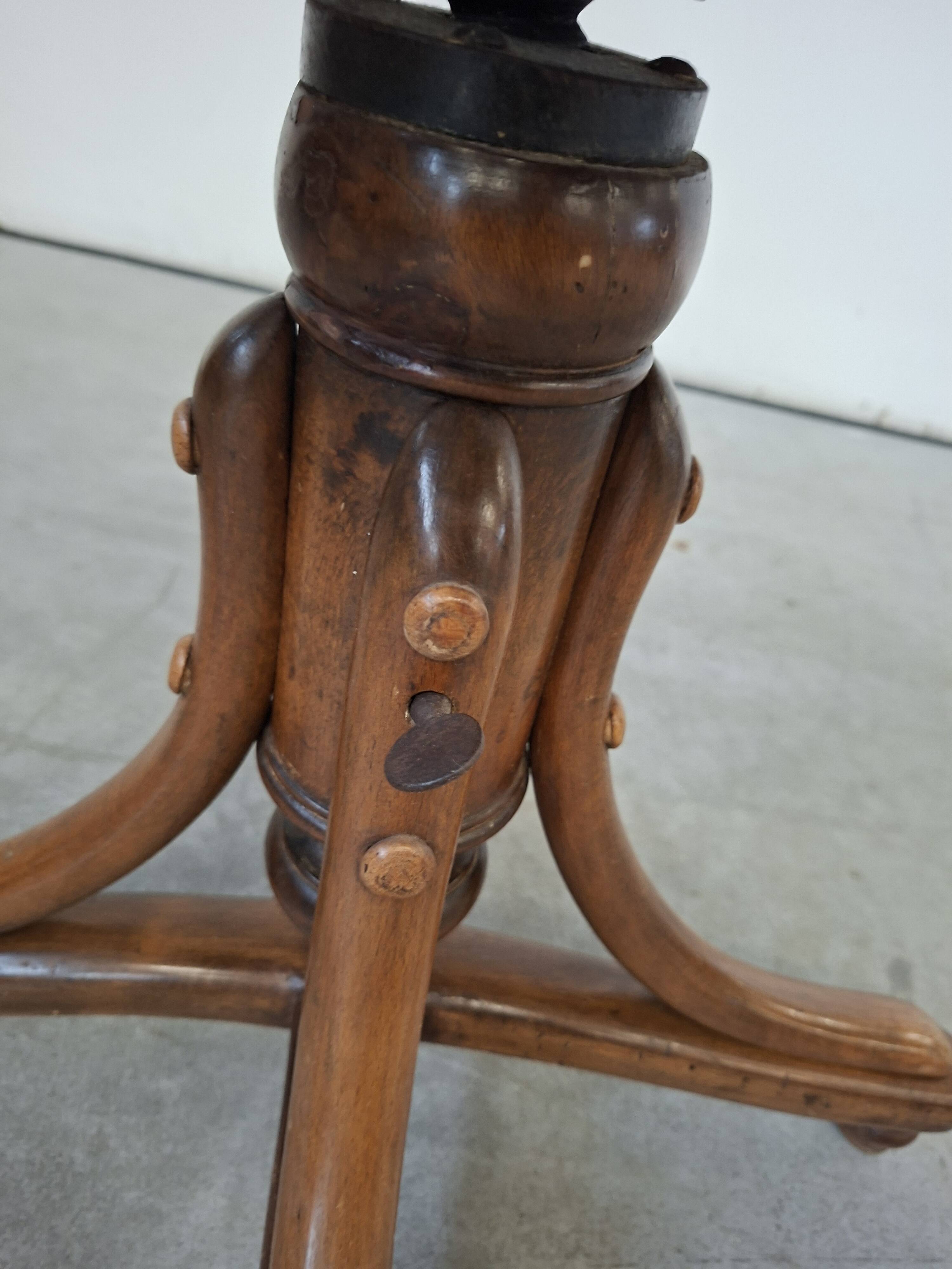 Sgabello da Pianoforte in Faggio Curvato e Paglia di Vienna