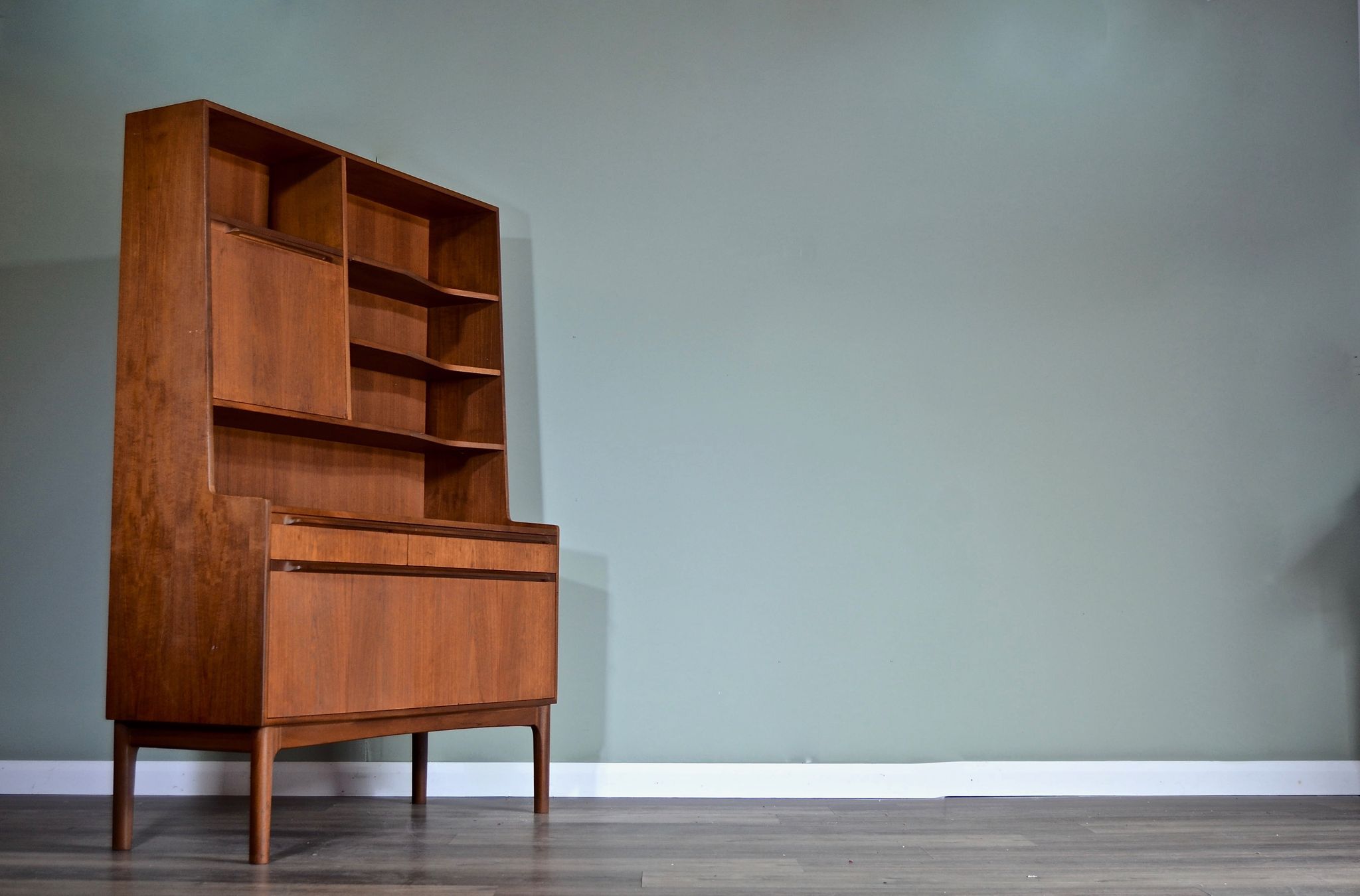 Vintage midcentury McIntosh bureau