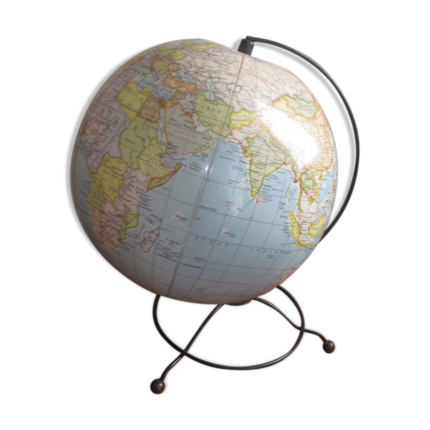 Terrestrial globe in 1957