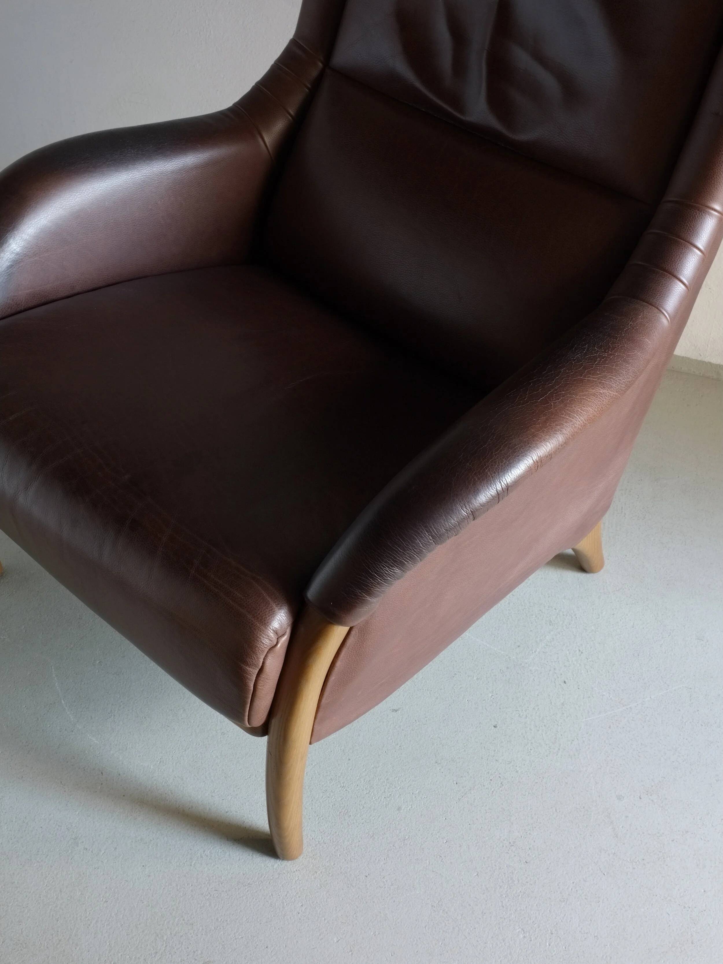 Brown leather lounge chair | Netherlands | 1980s