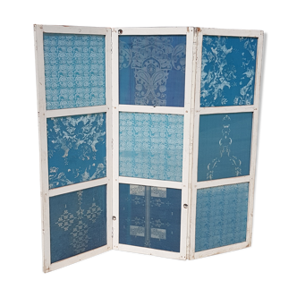 Old screen with screen-printed glass panels