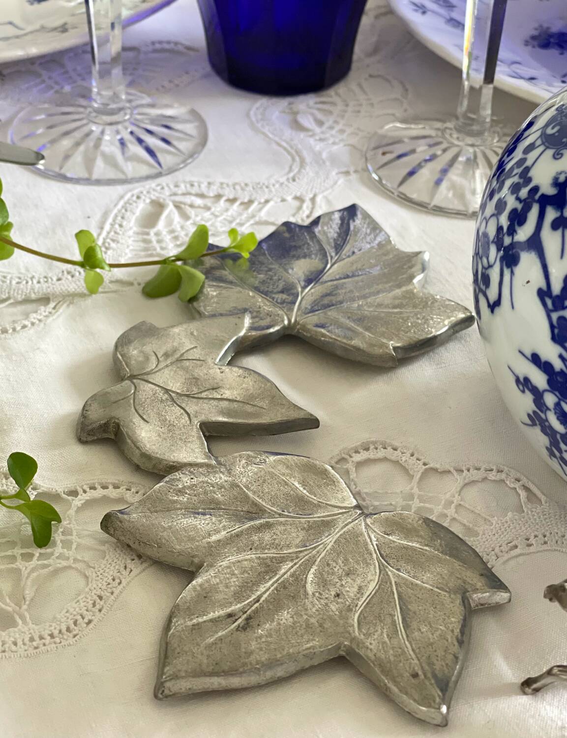 Dessous de plat en étain