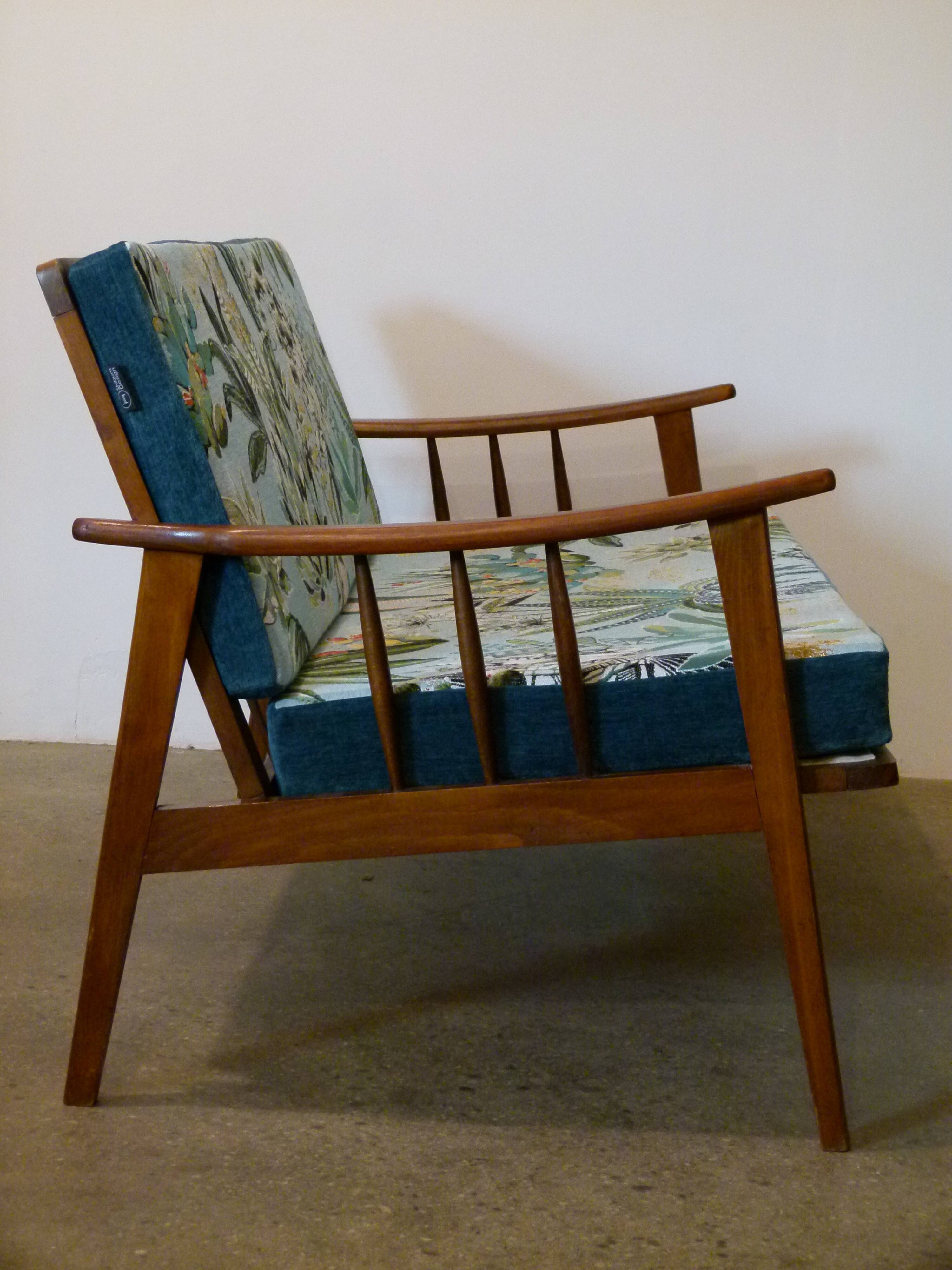 Scandinavian bench year 60