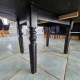 Oval gateleg table from the late 19th century, repainted in black.
