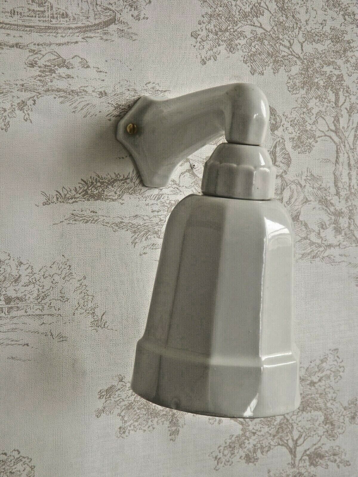 Français antique art déco style porcelaine blanche applique murale simple et ombre