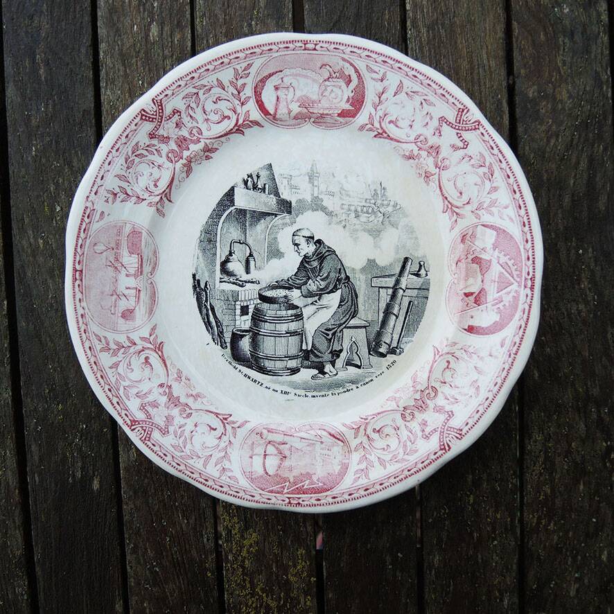 12 old talking plates from Sarreguemines – Discoverers & Inventors