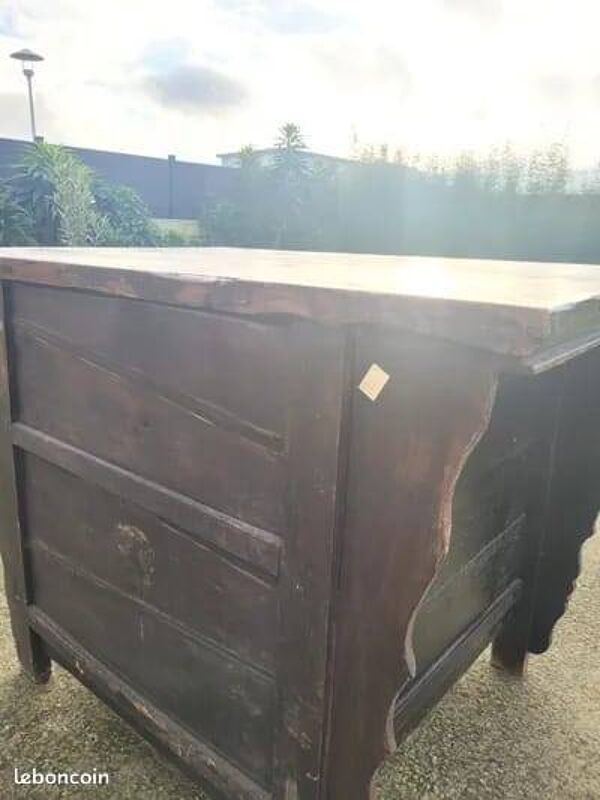 Petit buffet exotique Asie avec deux profond tiroir  soit pour rangeme