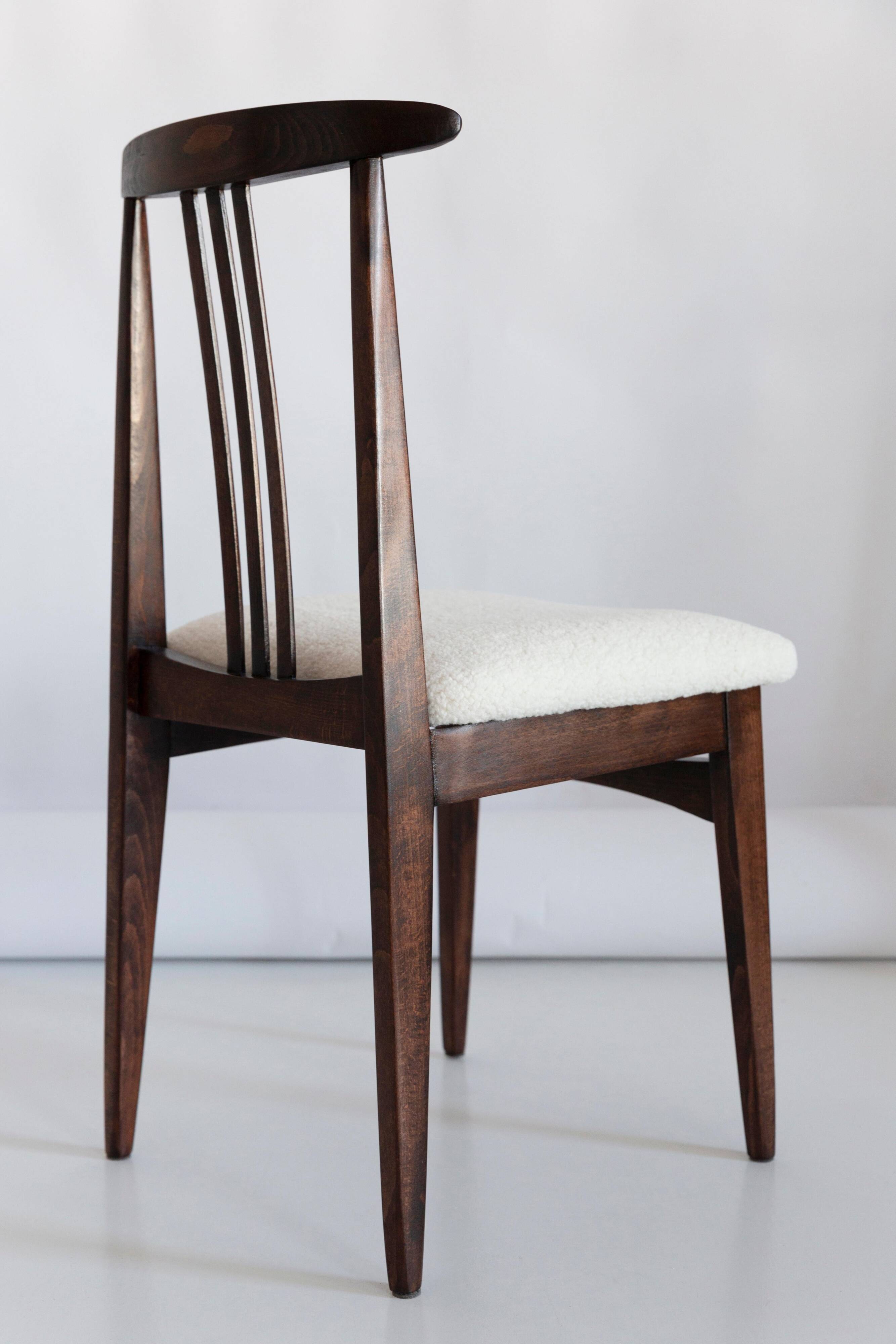 Beech chair with light boucle fabric, design by M. Zielinski, Europe, 1960s