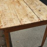 Table de ferme à tiroir